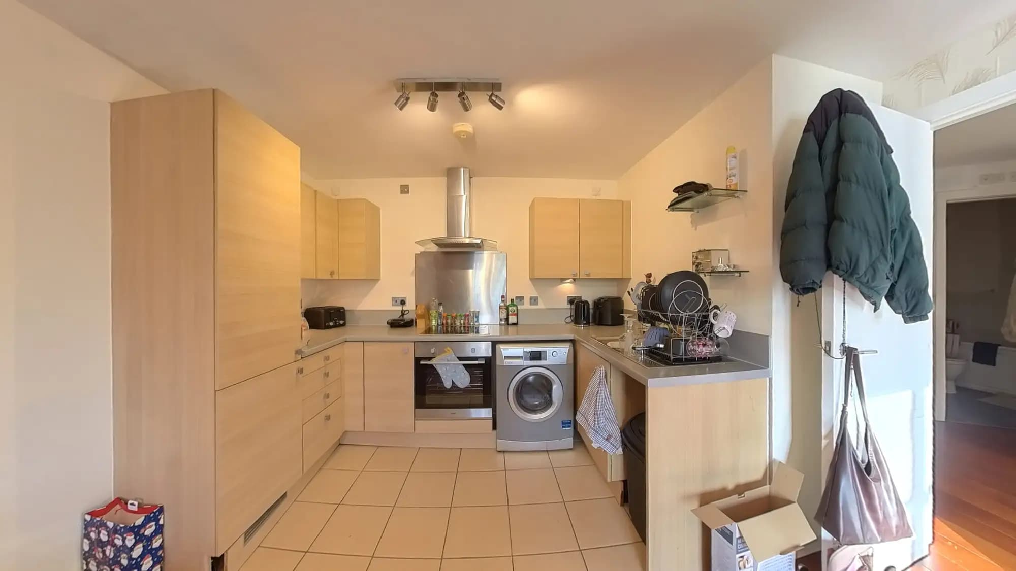 property photo 4 of 20