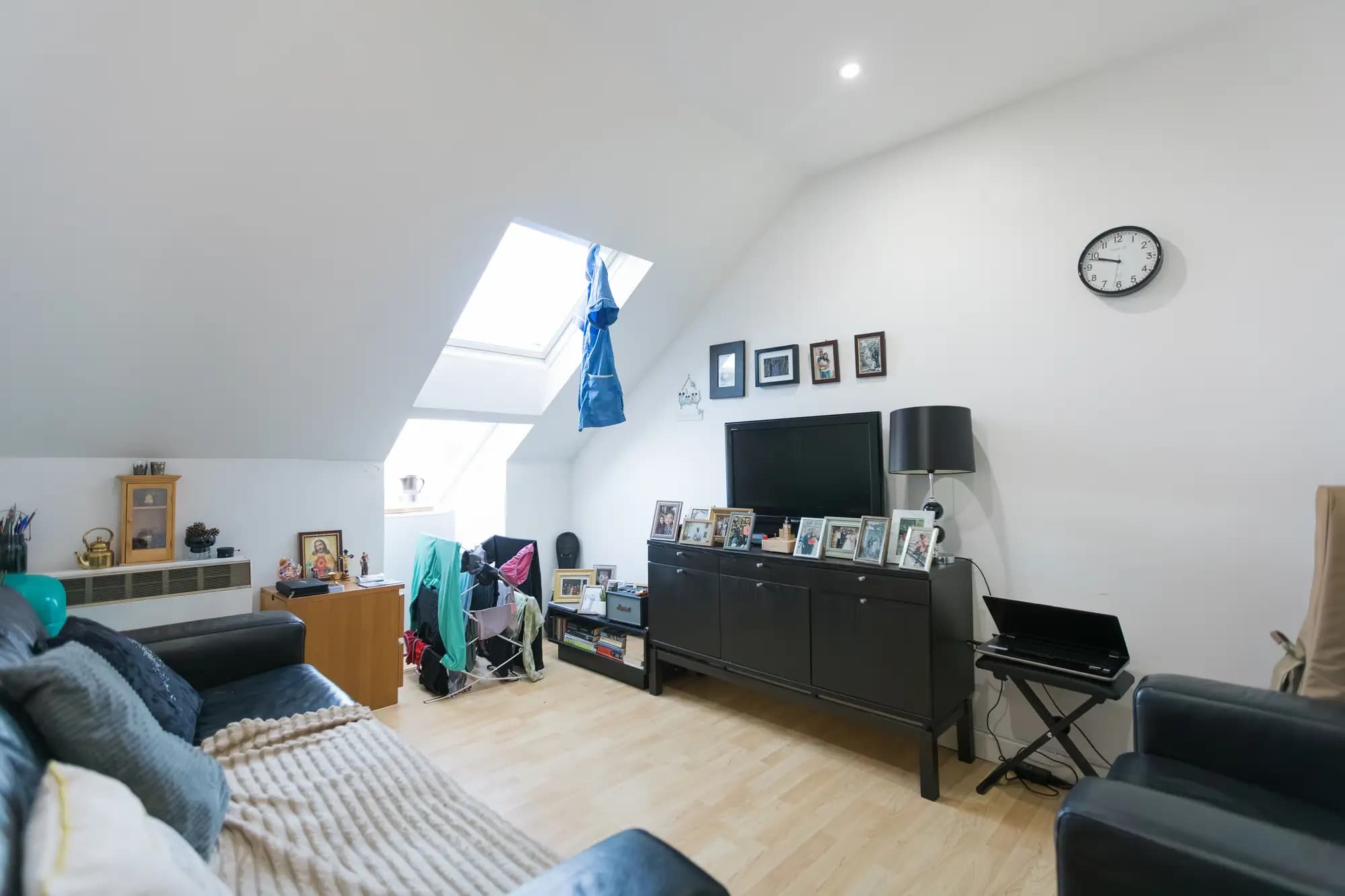 property photo 2 of 32