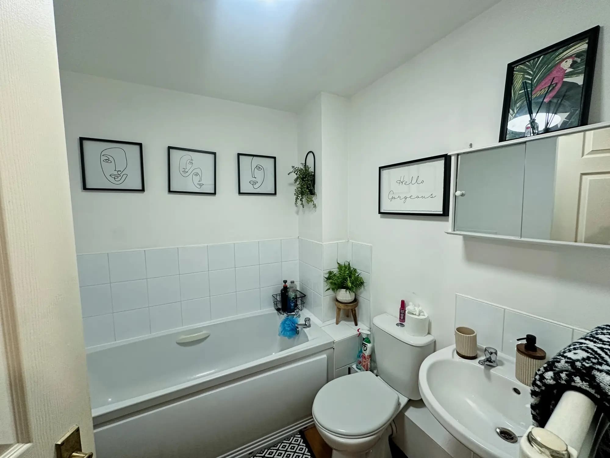 property photo 5 of 16
