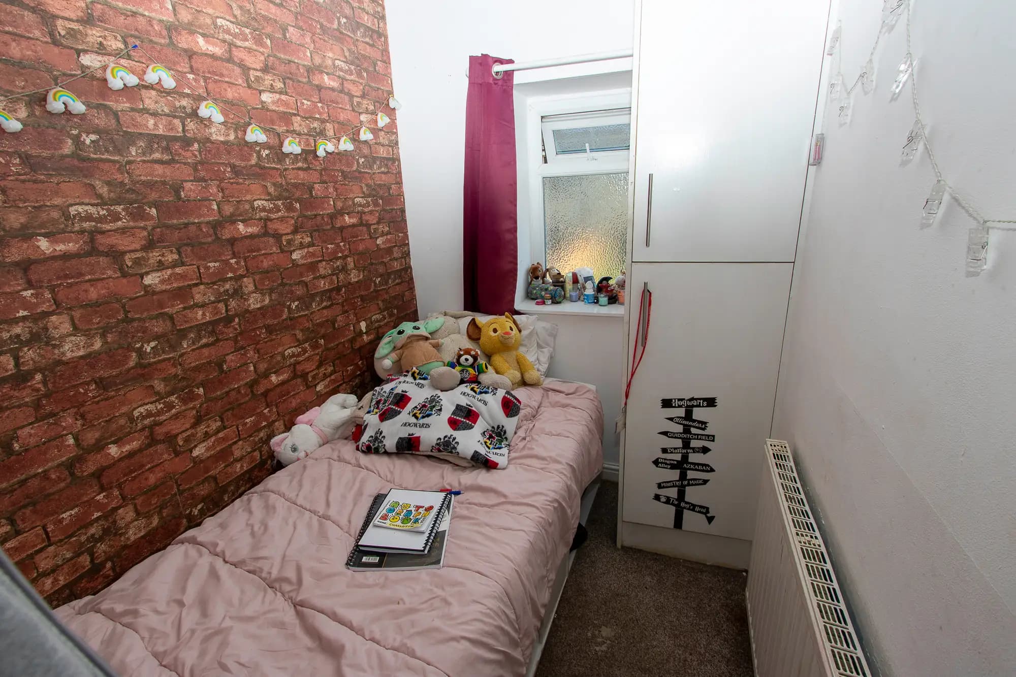 property photo 9 of 13