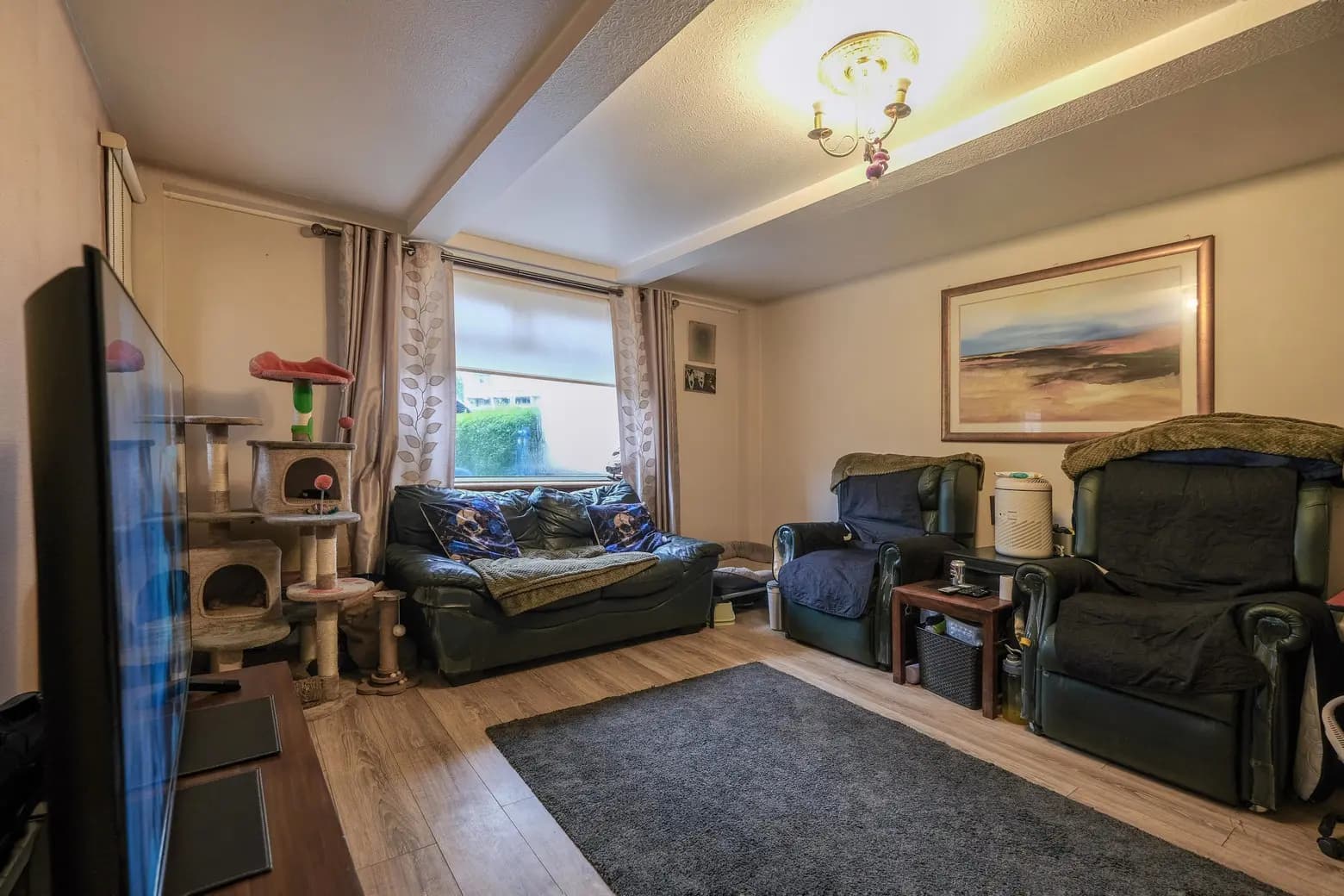 property photo 4 of 24