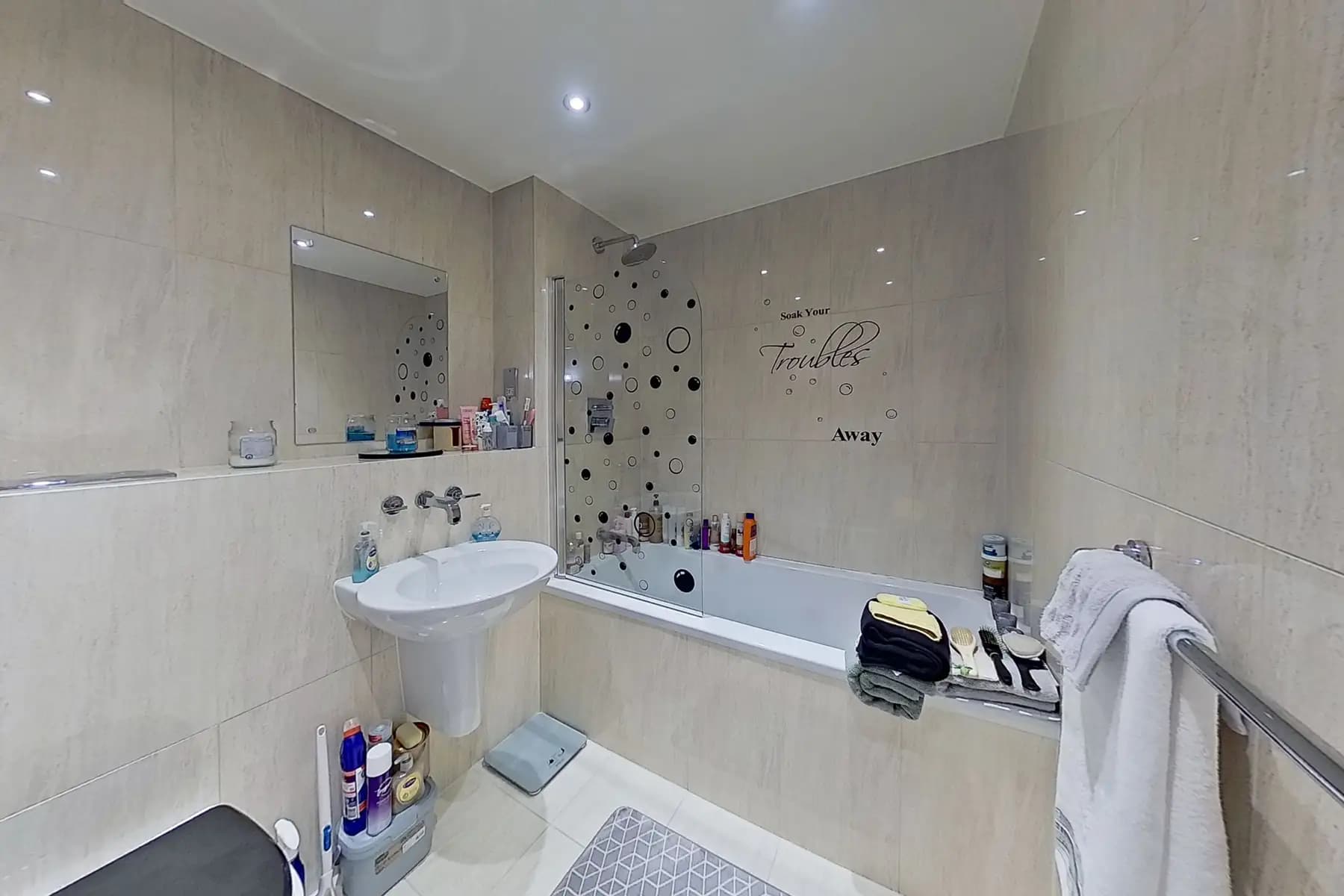 property photo 7 of 14