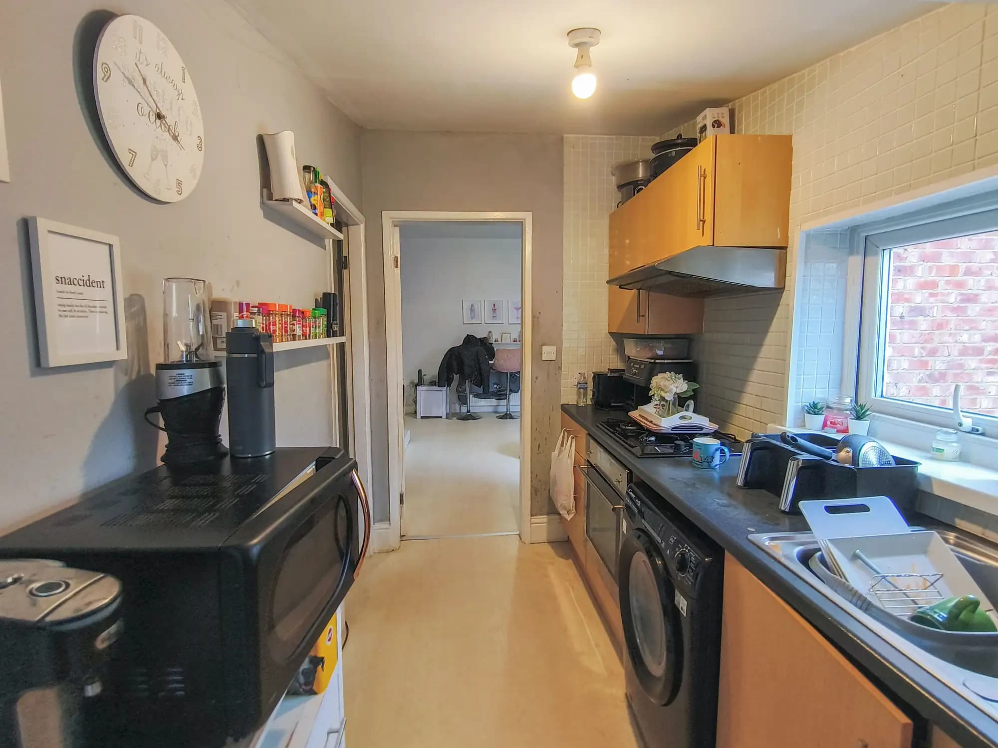 property photo 6 of 14