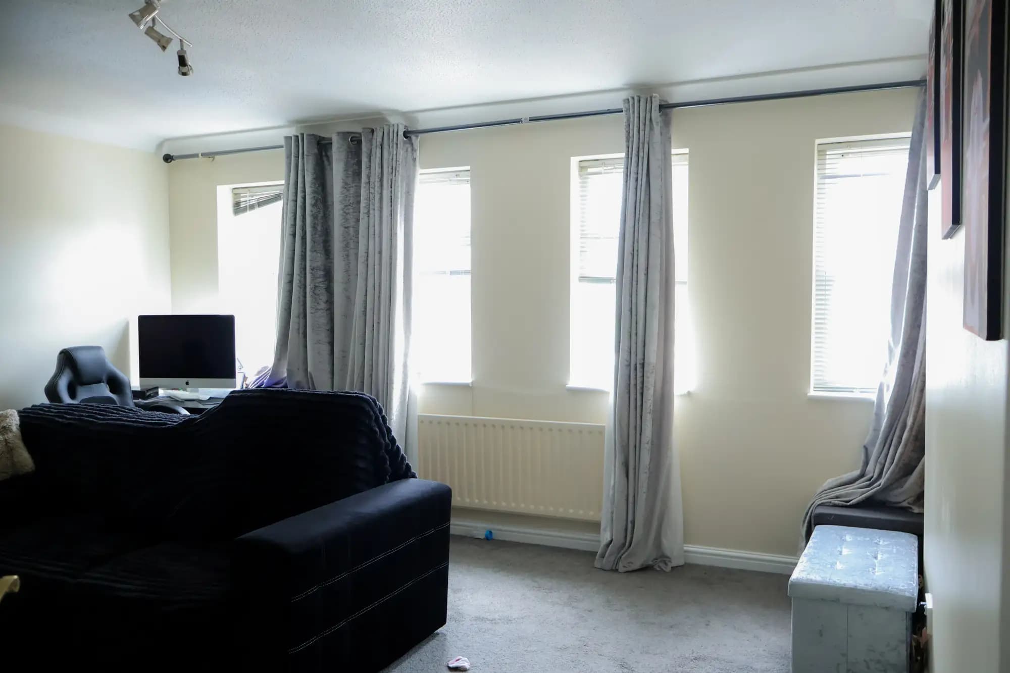 property photo 4 of 18