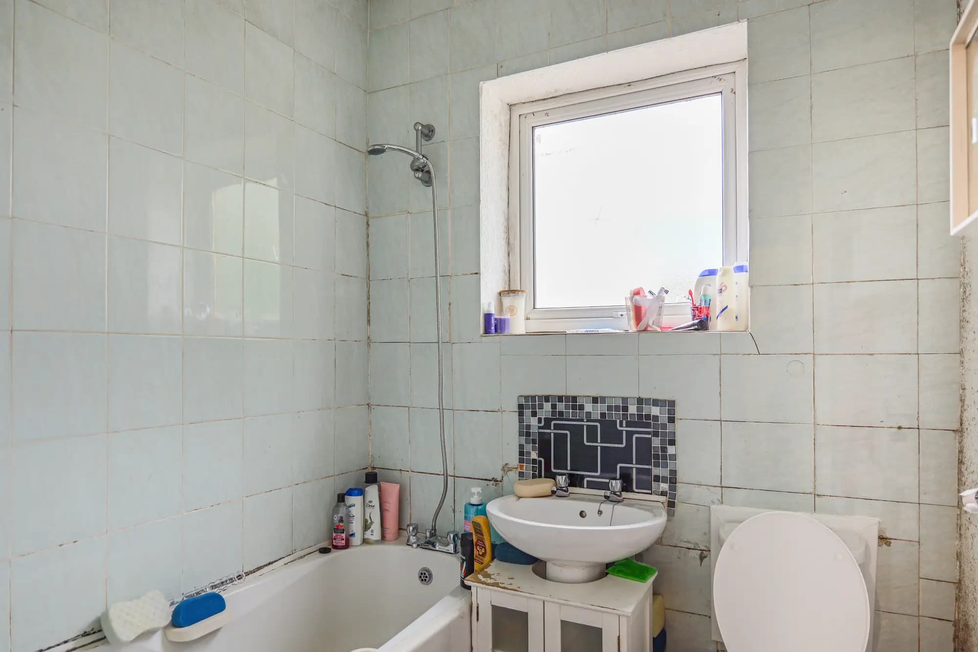 property photo 6 of 13