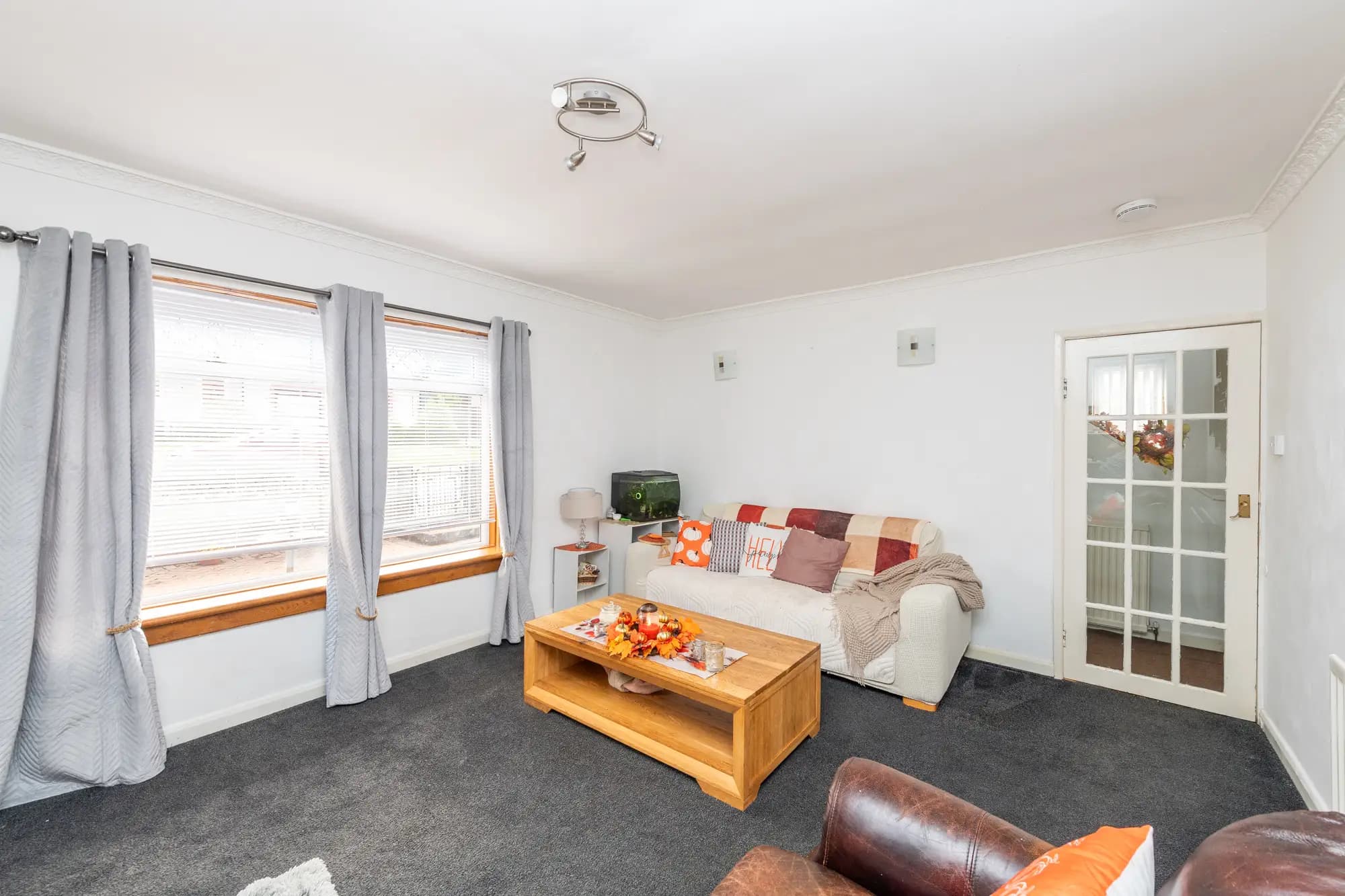 property photo 7 of 38