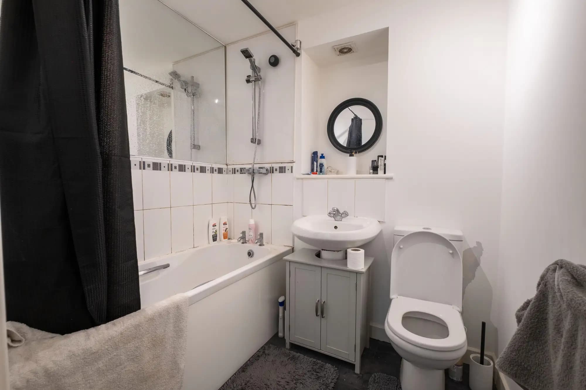 property photo 13 of 29