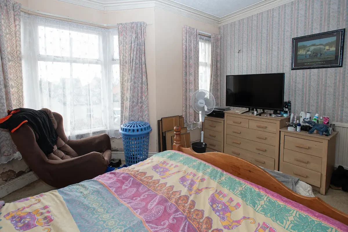 property photo 13 of 20