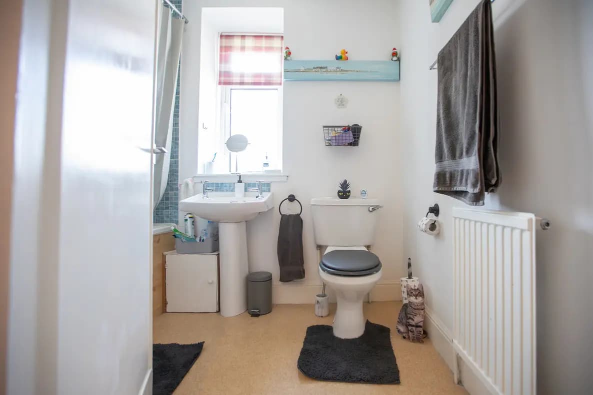 property photo 20 of 26