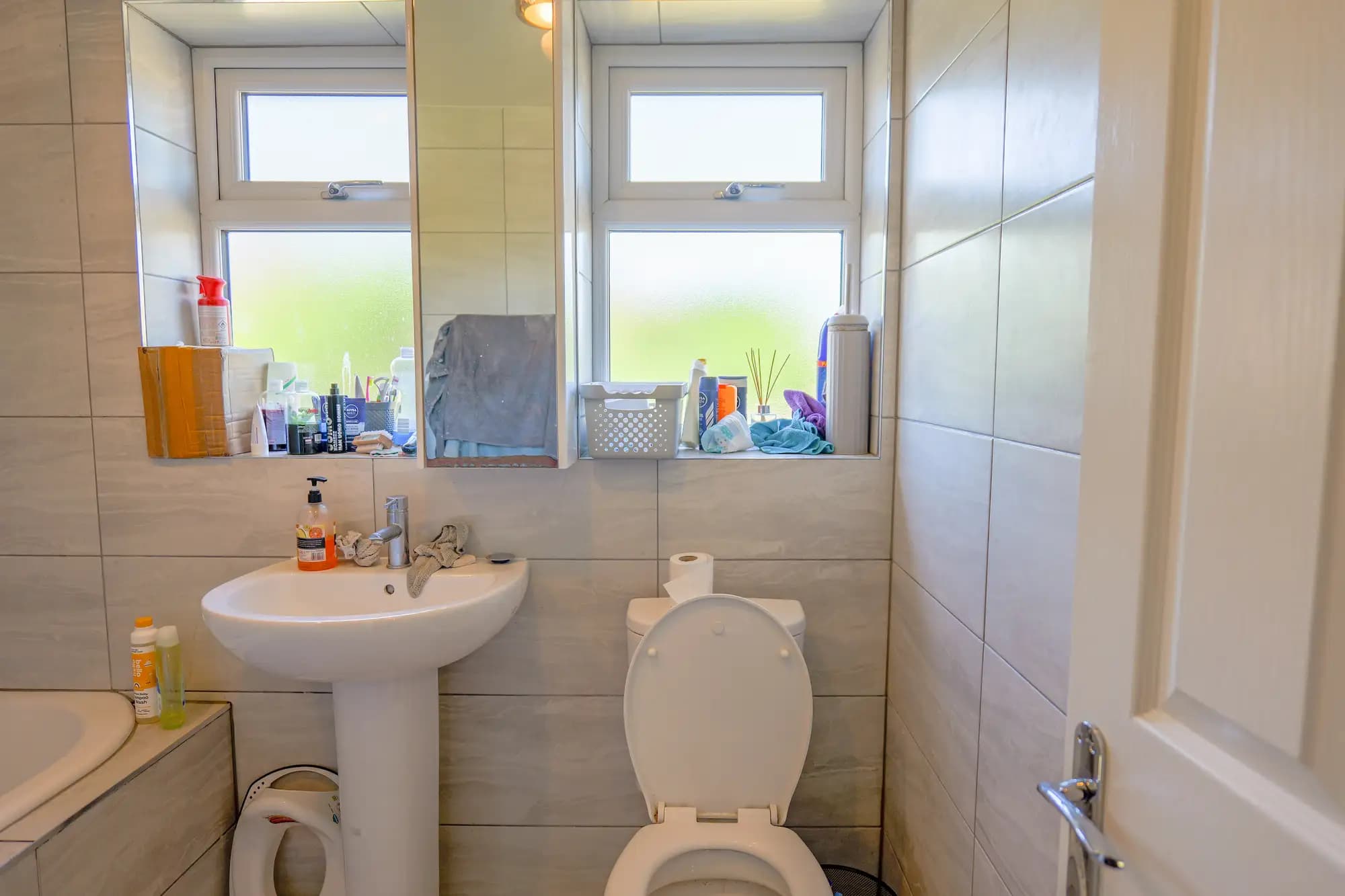 property photo 5 of 23