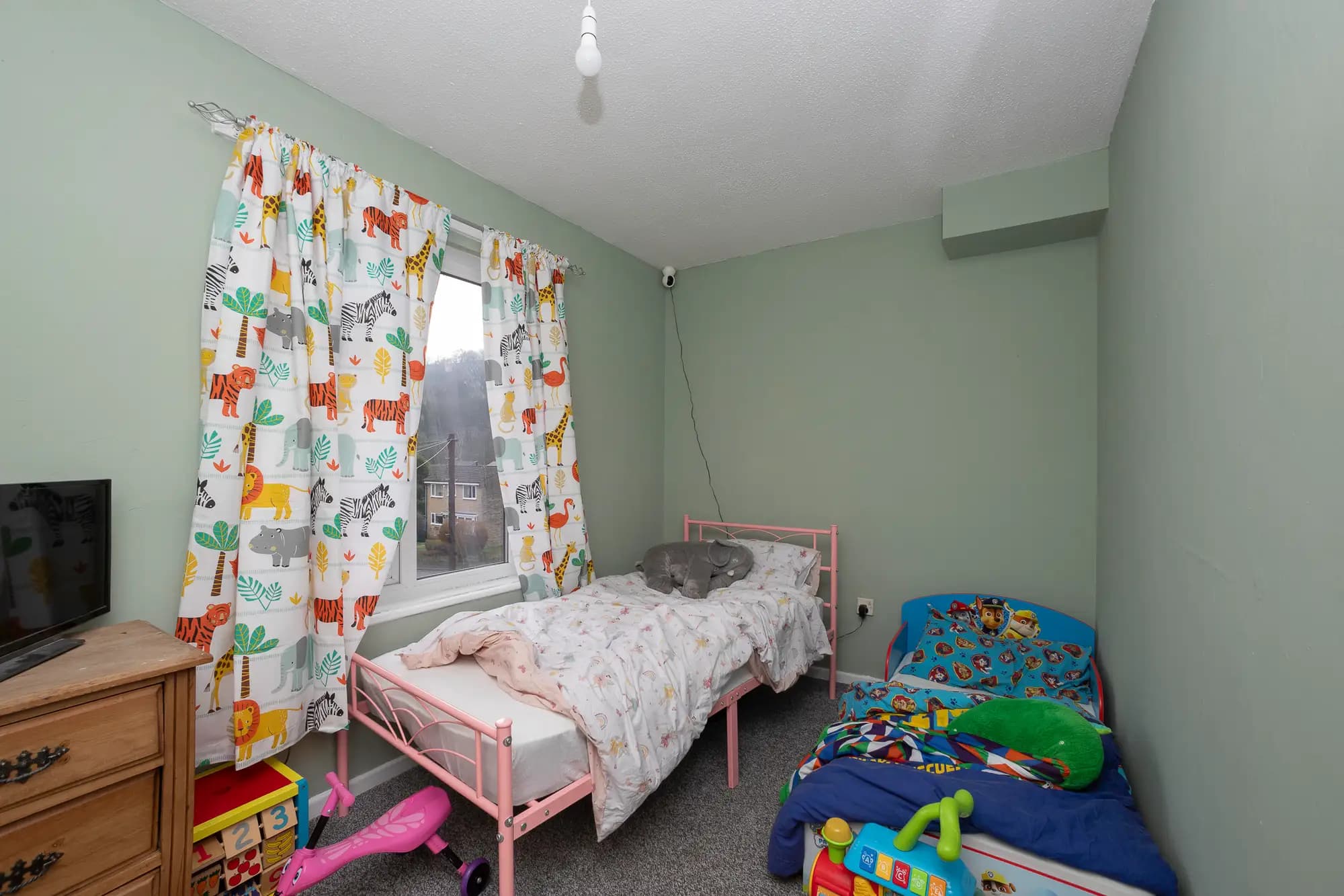 property photo 10 of 13