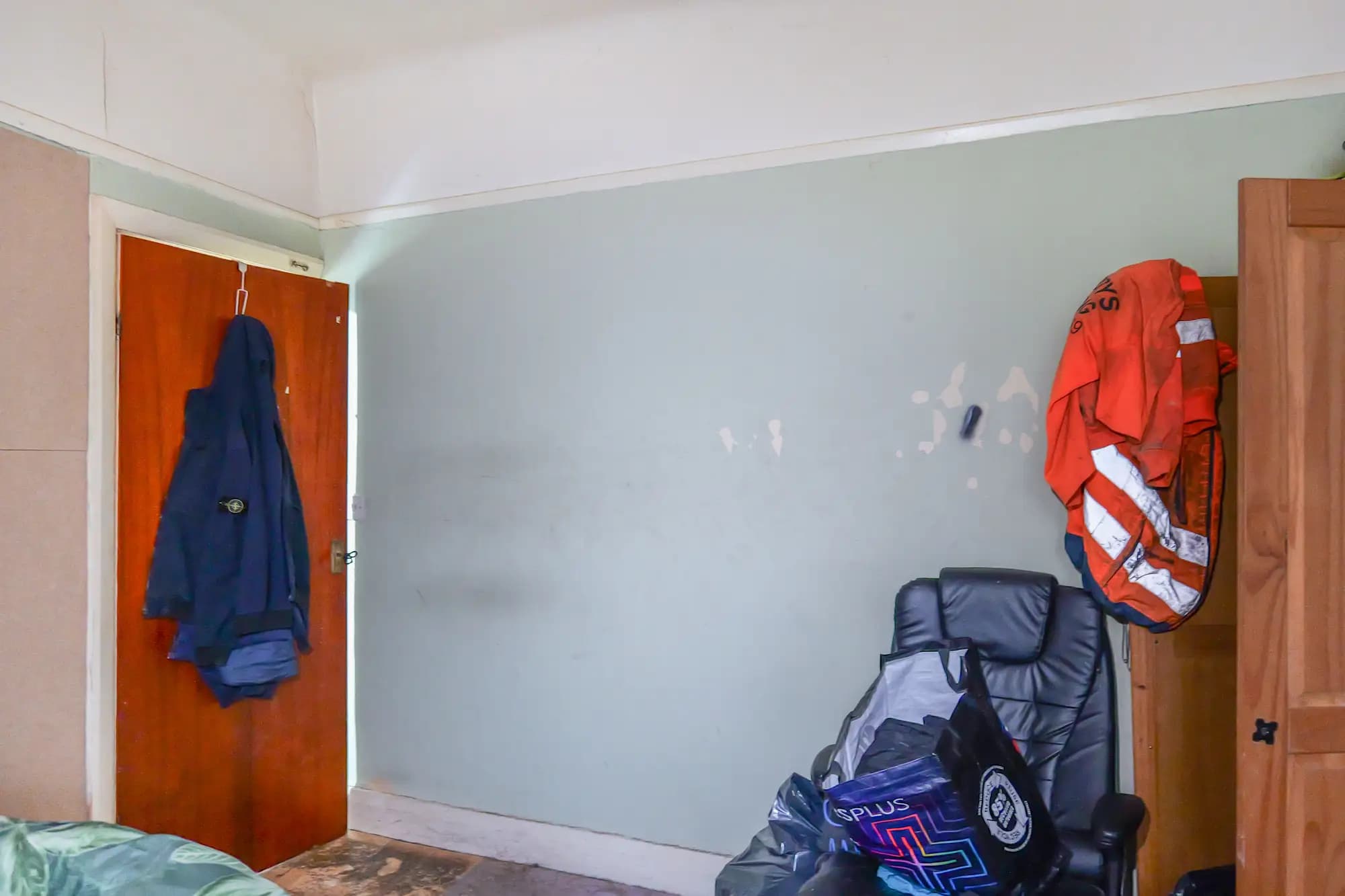 property photo 13 of 25