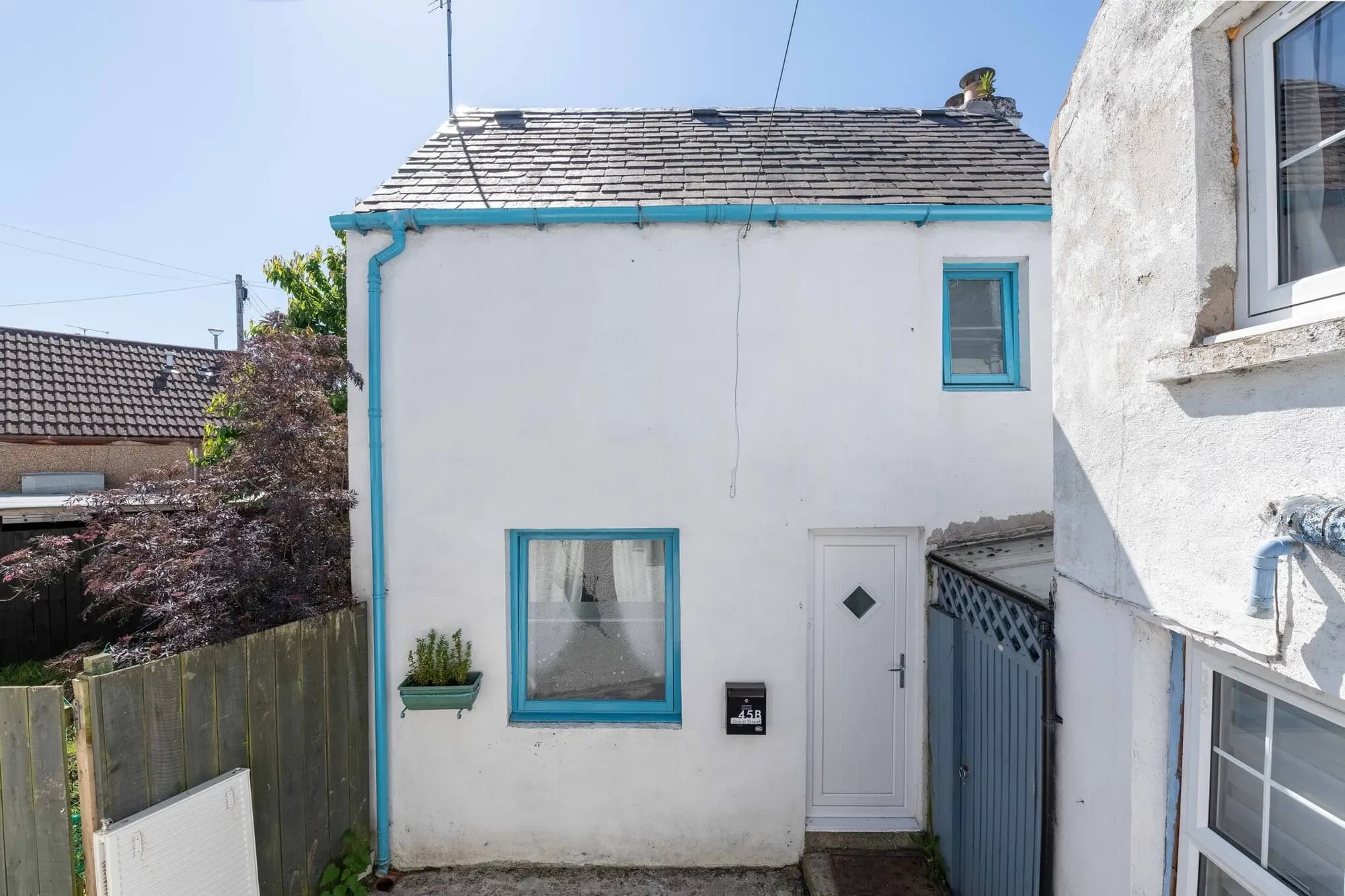 property photo 15 of 18