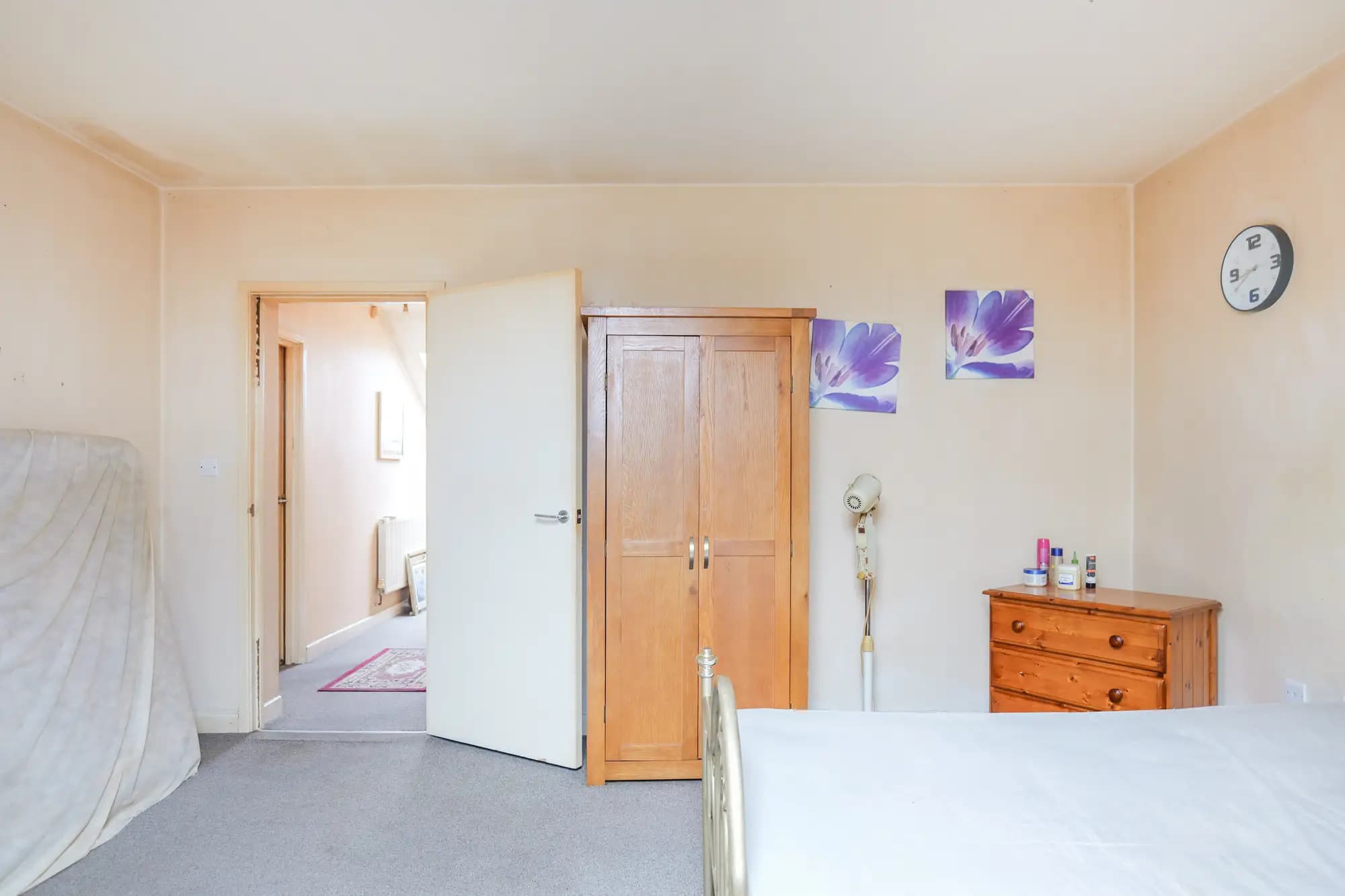 property photo 11 of 15