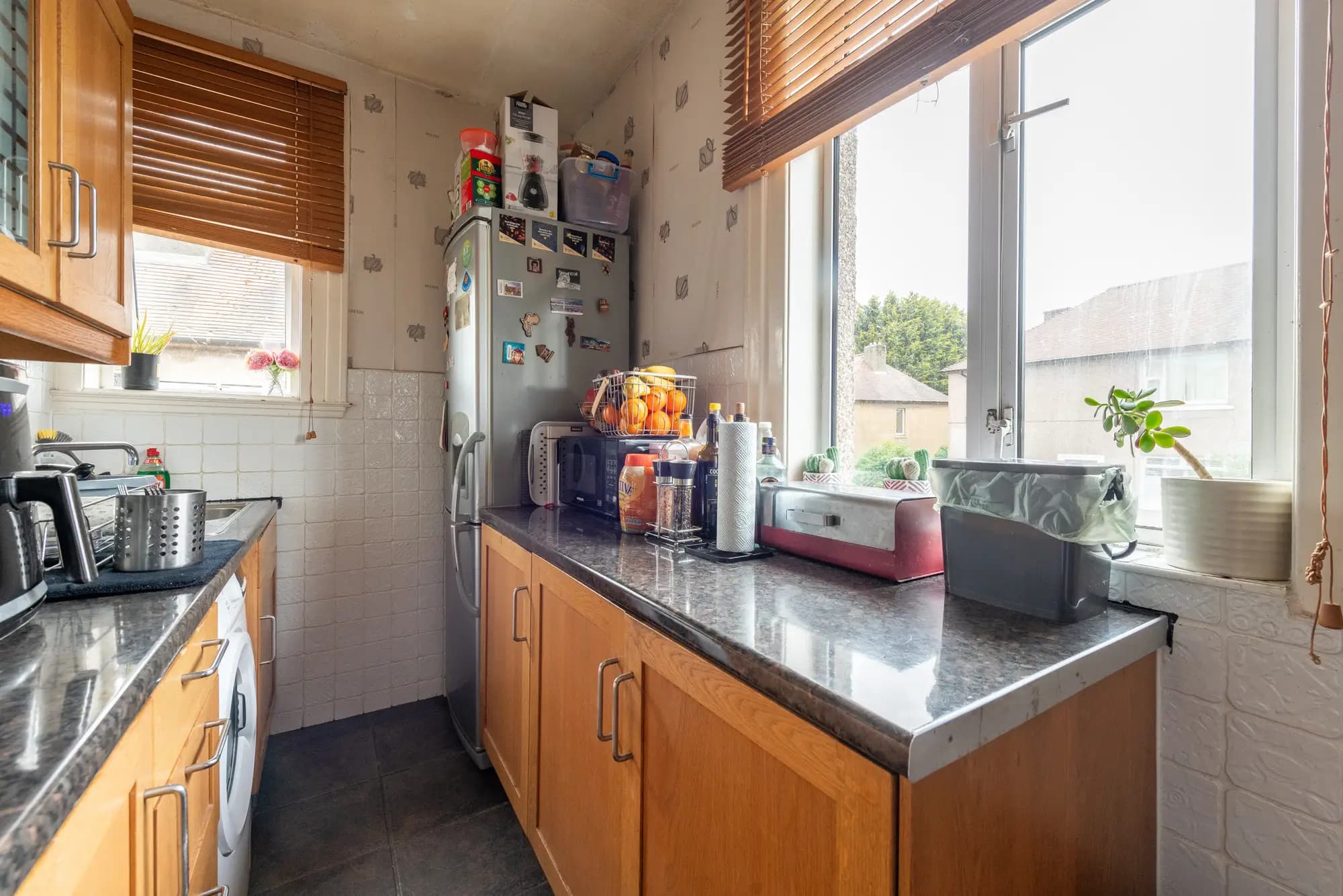property photo 6 of 23