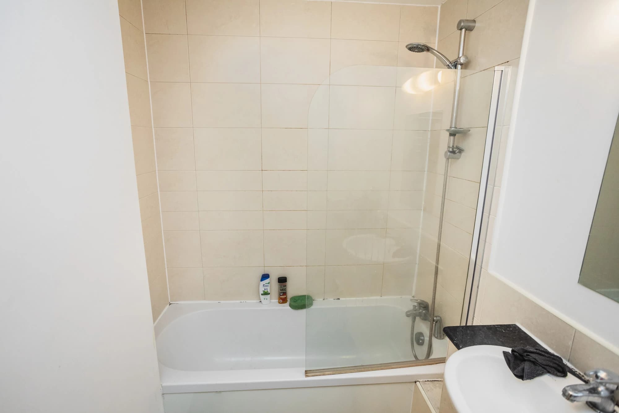 property photo 9 of 21