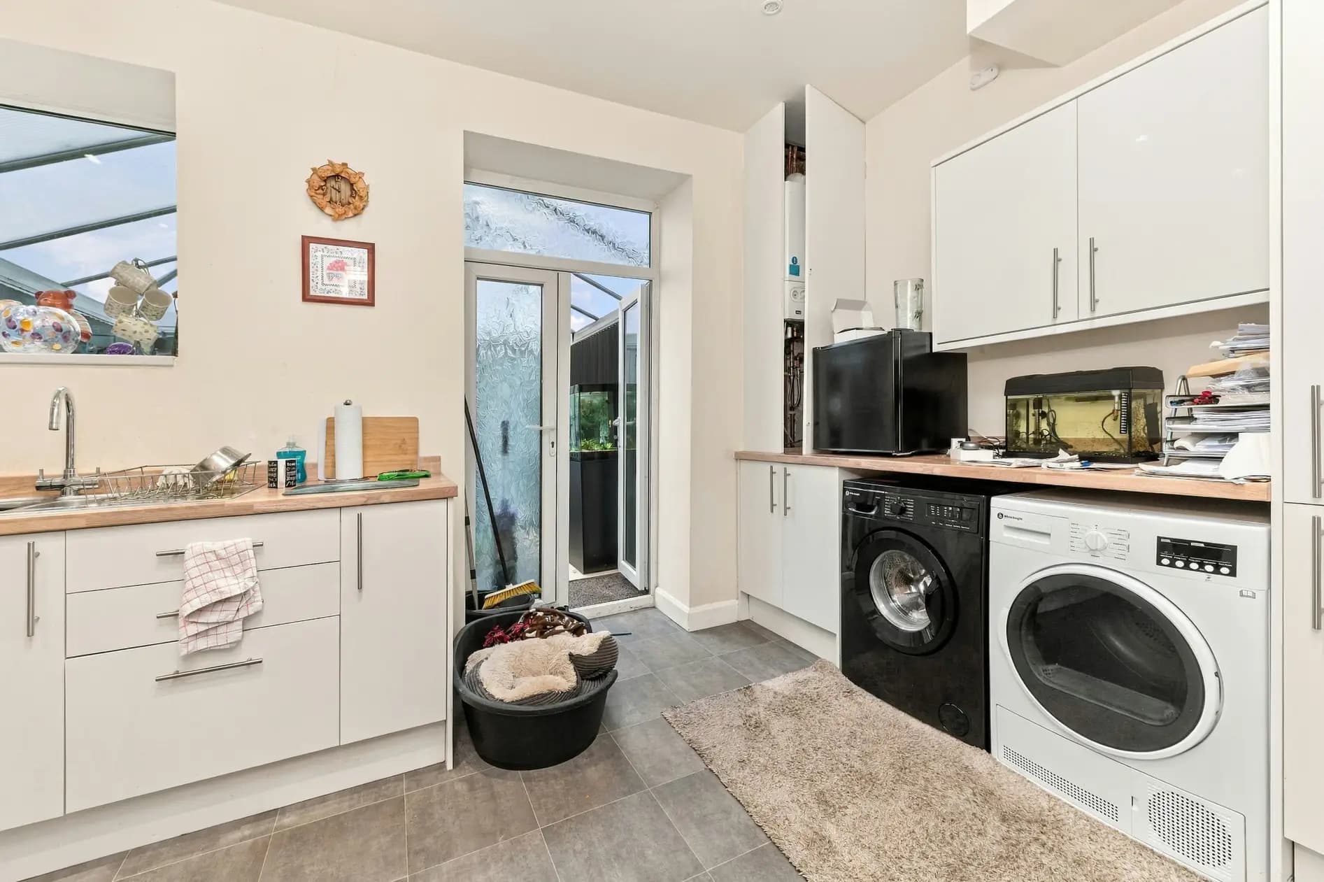 property photo 4 of 17