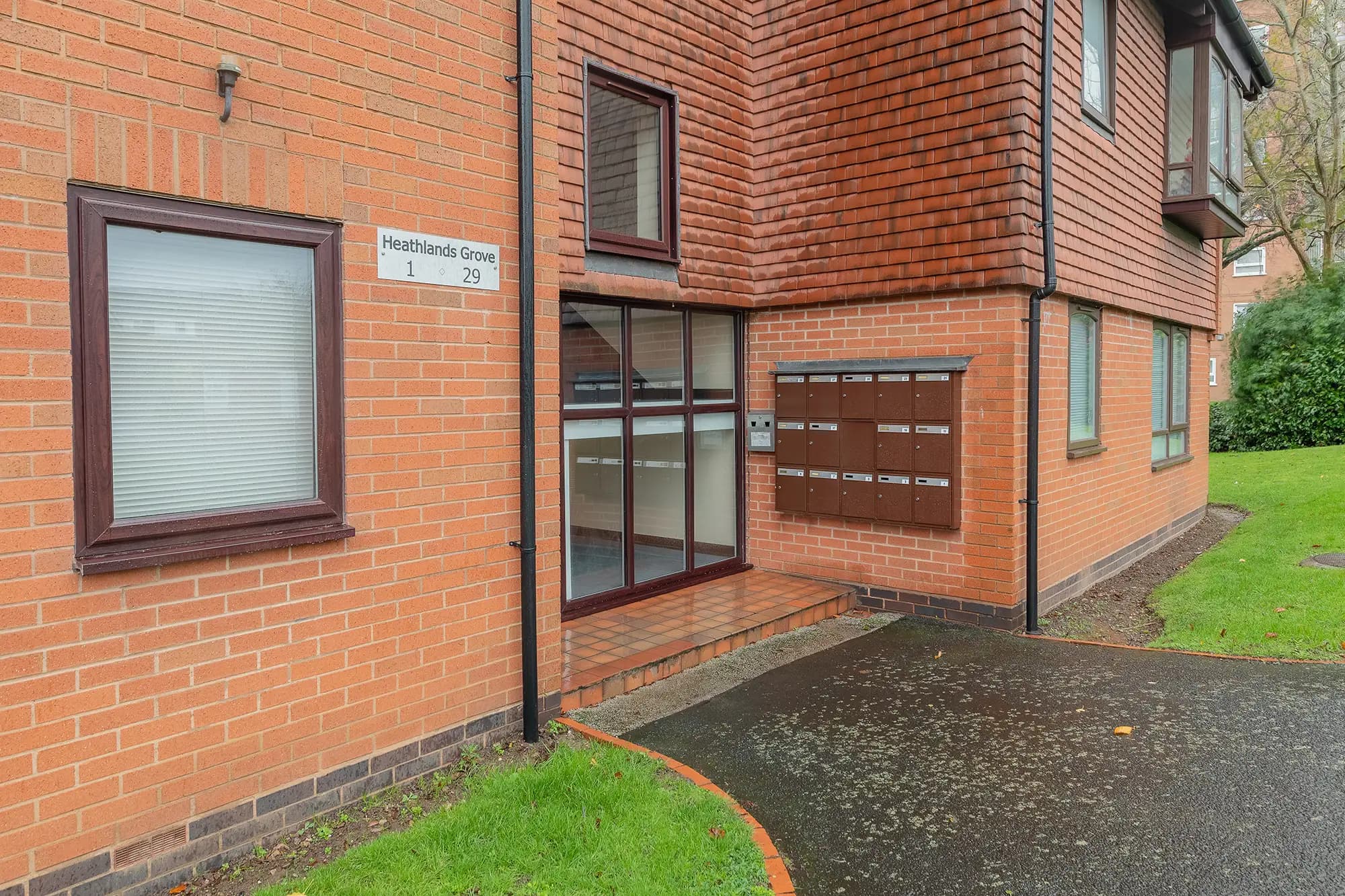 property photo 16 of 17