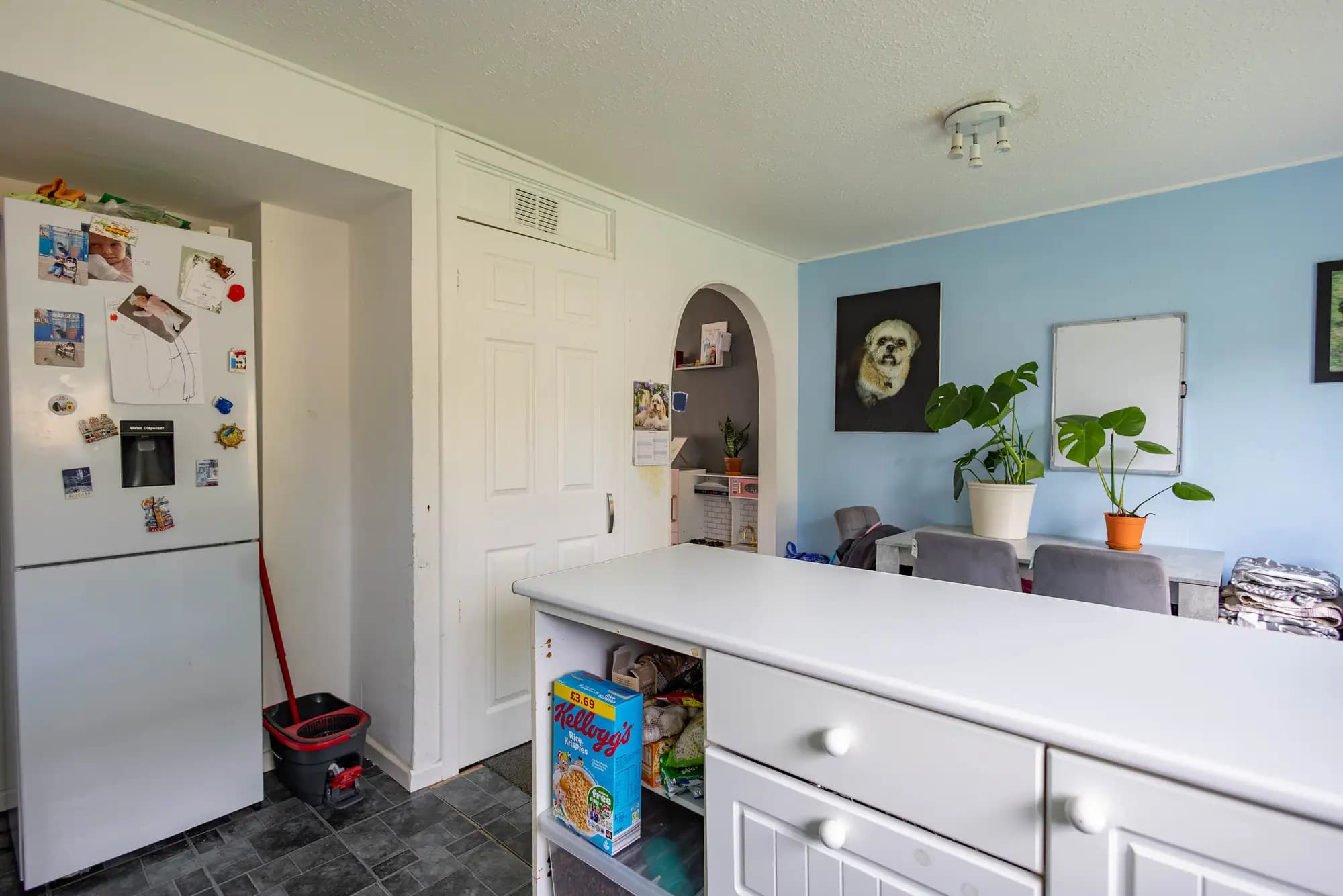 property photo 6 of 25