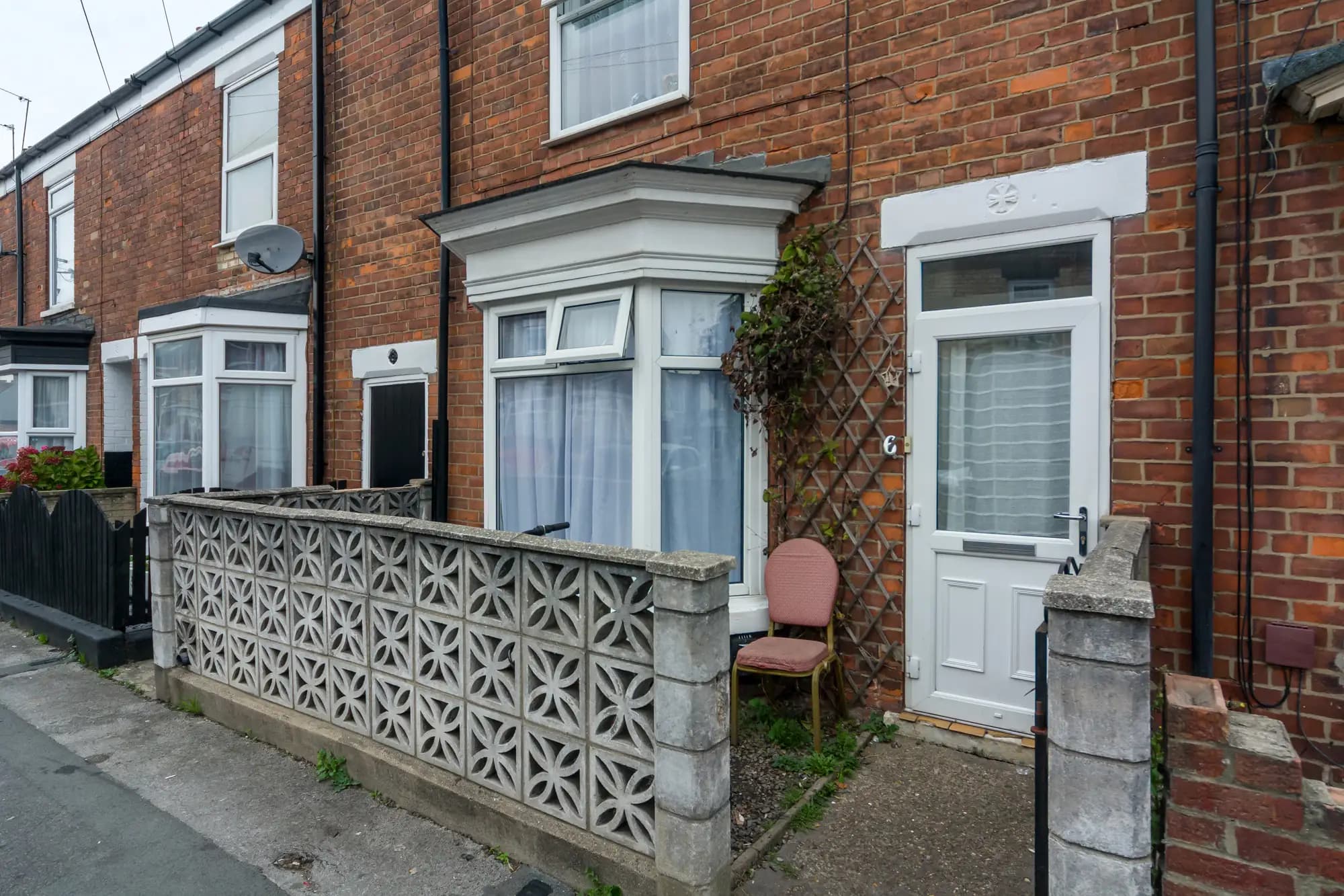 property photo 1 of 20