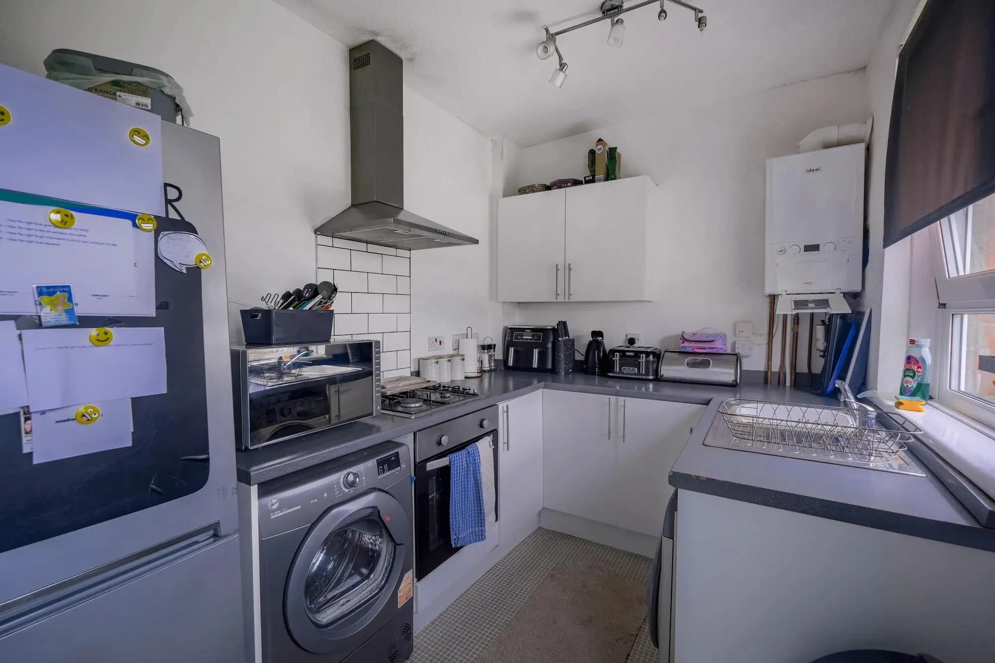 property photo 12 of 34
