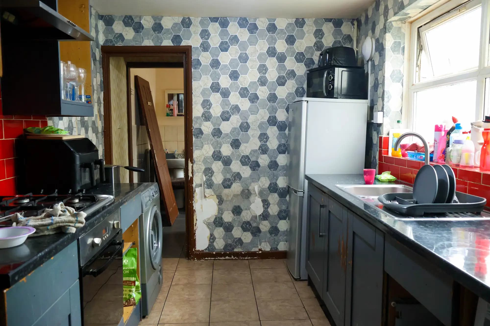 property photo 5 of 11