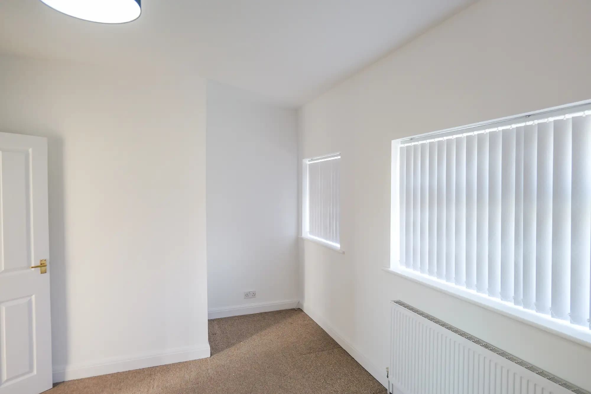 property photo 10 of 23