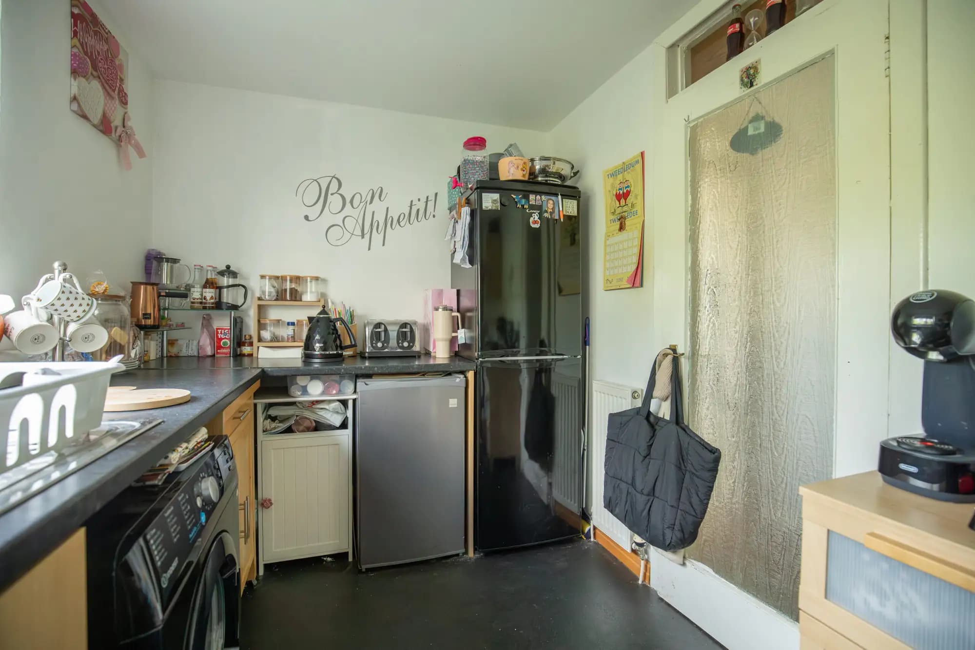 property photo 7 of 21