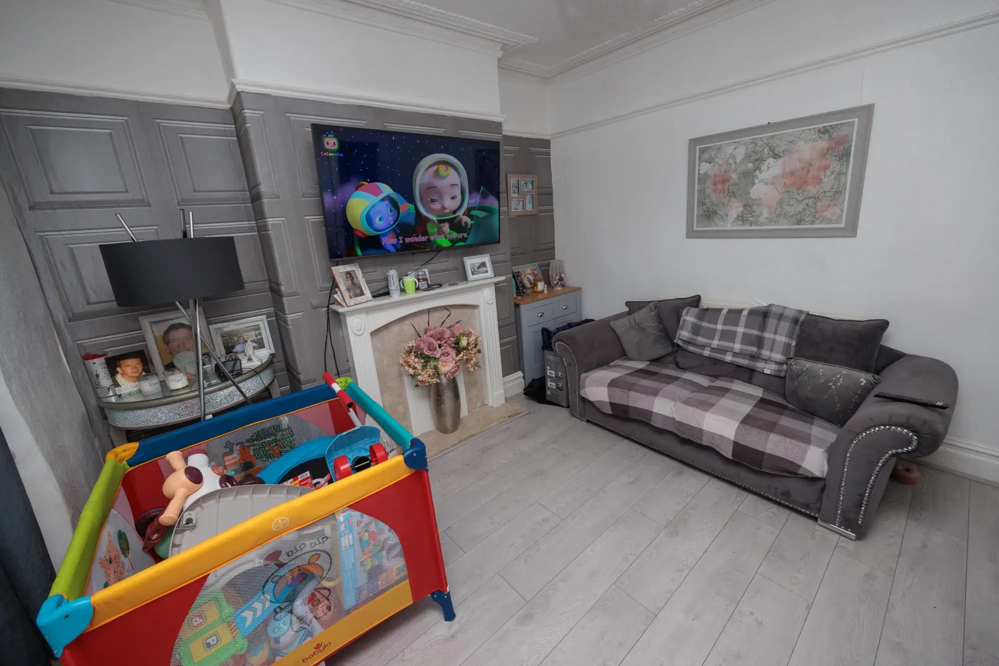 property photo 4 of 25