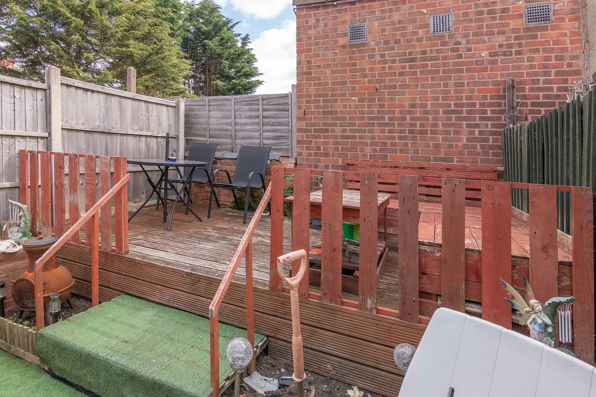 property photo 13 of 14
