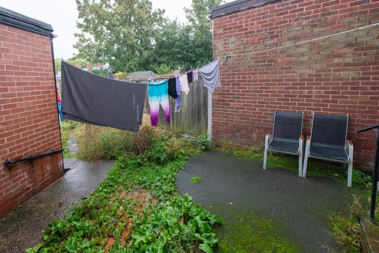 property photo 21 of 27
