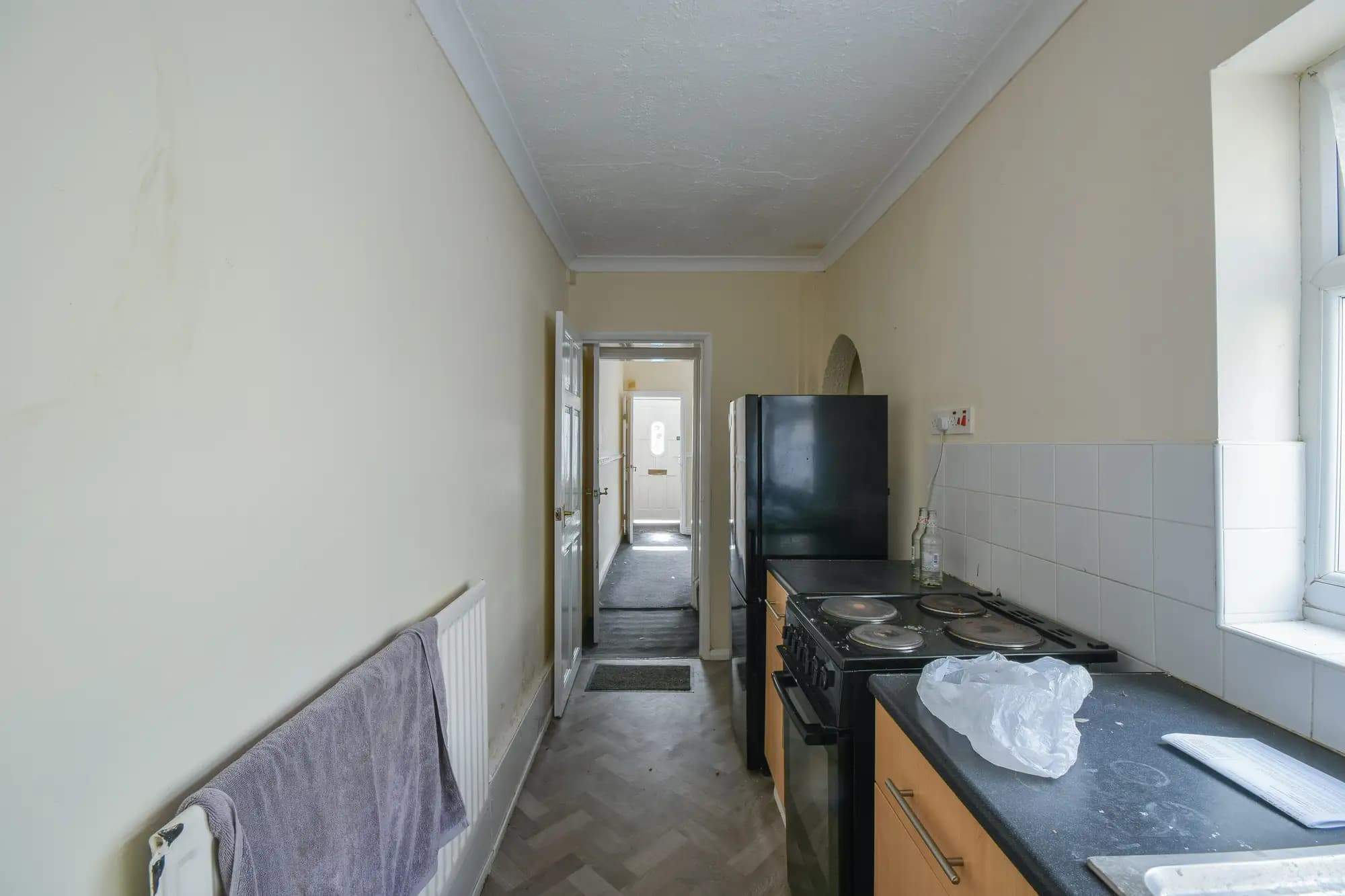 property photo 5 of 14