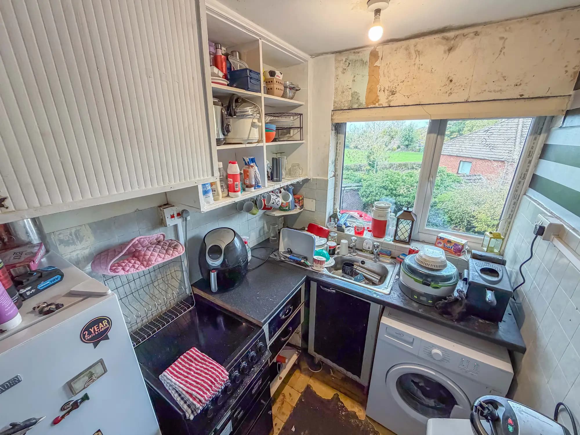 property photo 5 of 17