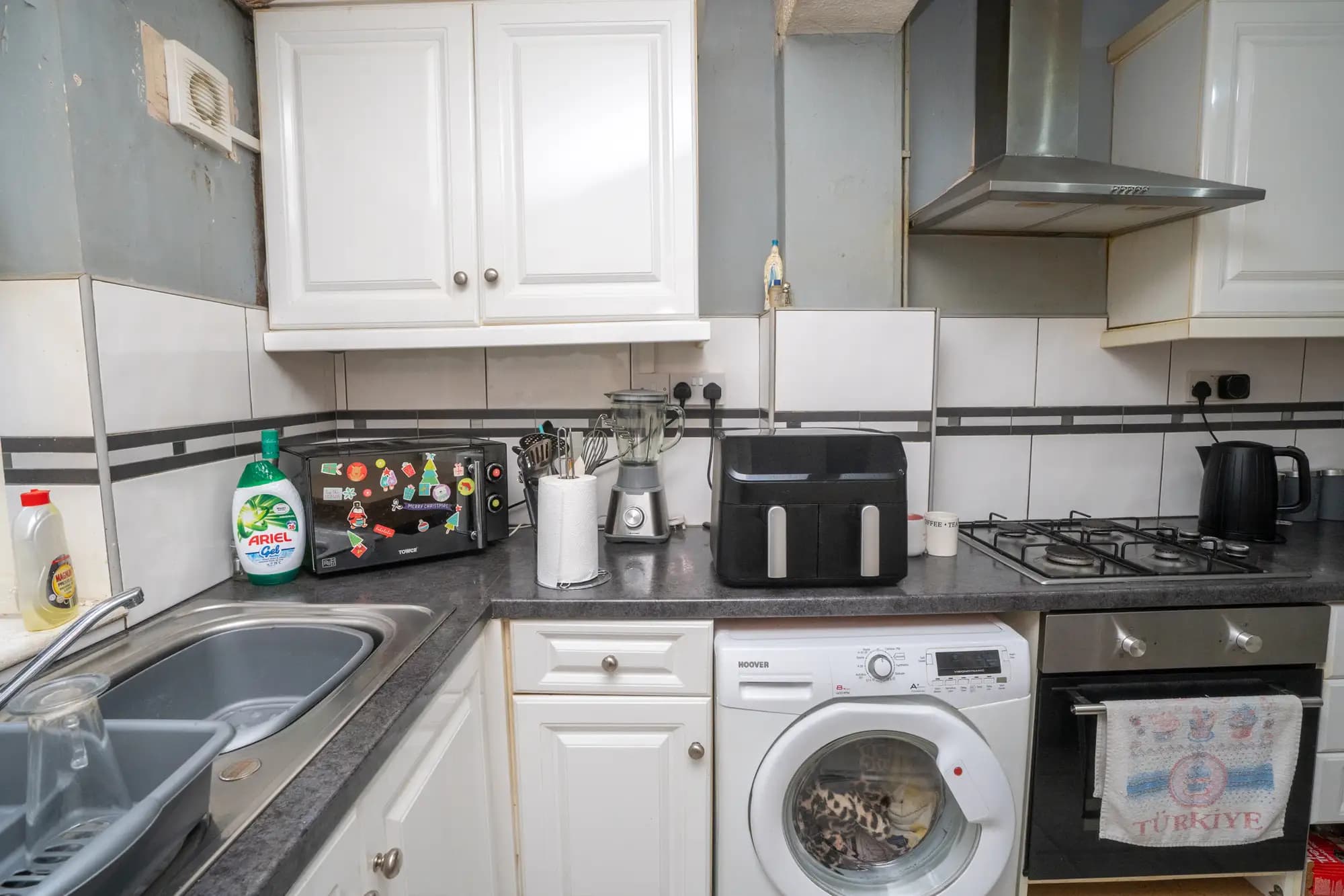 property photo 9 of 27