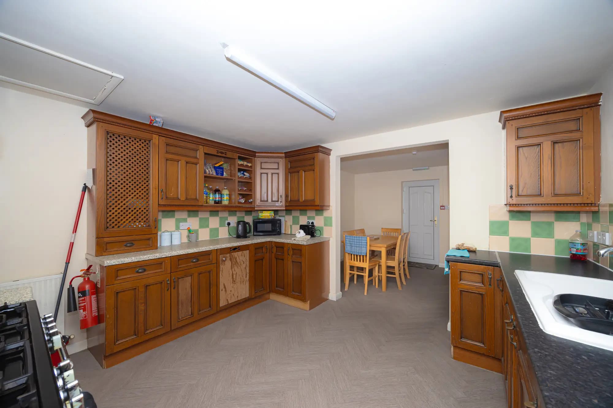 property photo 5 of 21