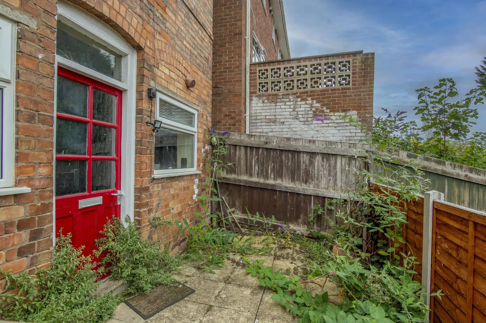 property photo 14 of 15