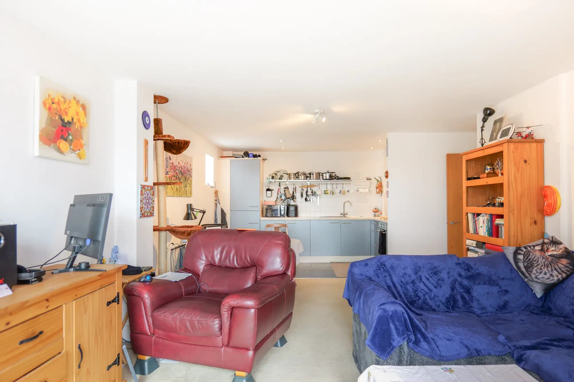 property photo 3 of 29