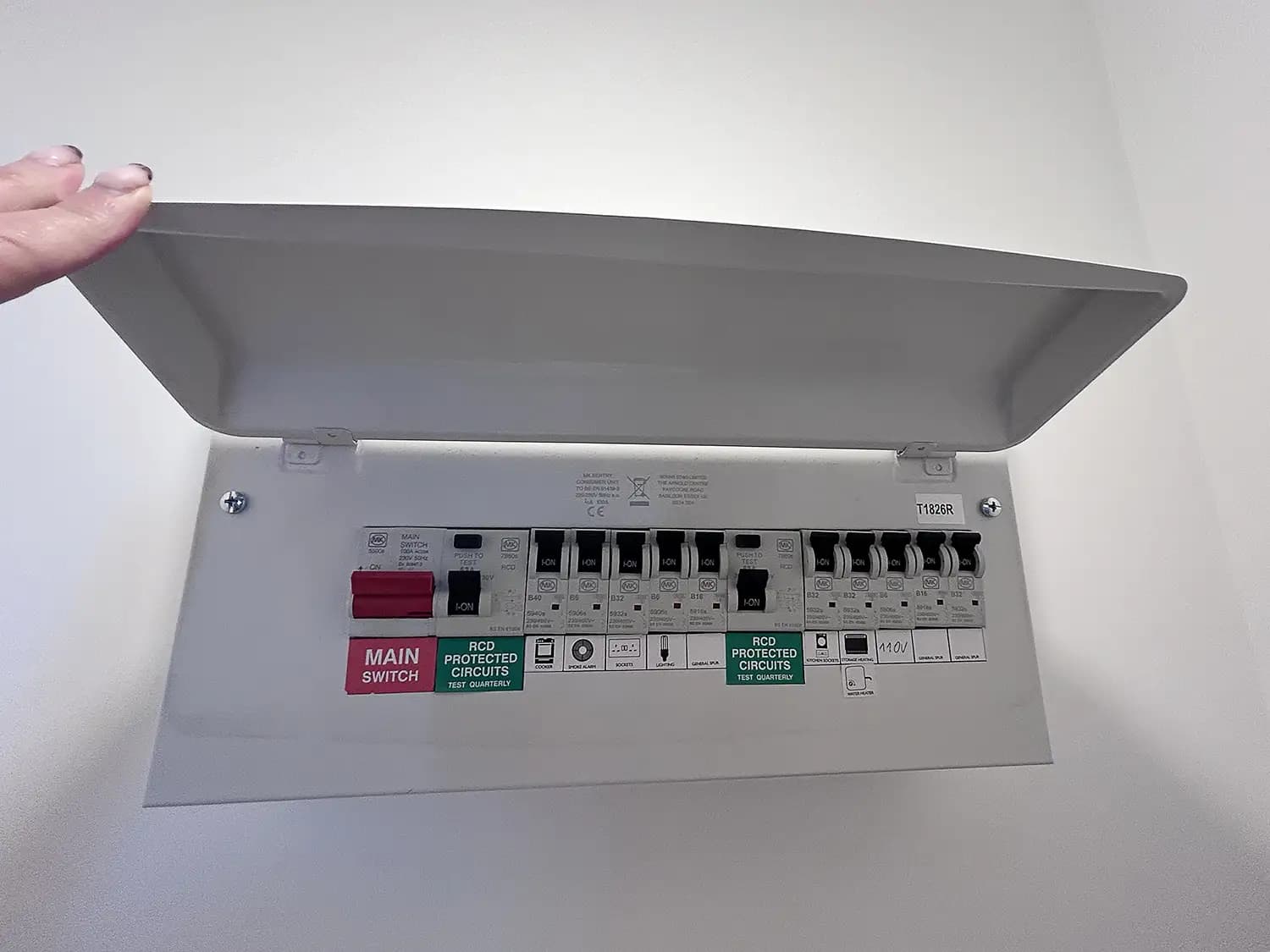 property photo 18 of 28