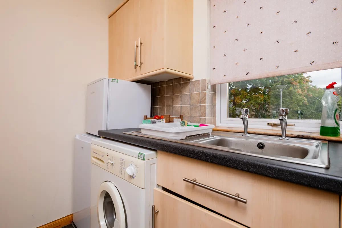 property photo 7 of 17