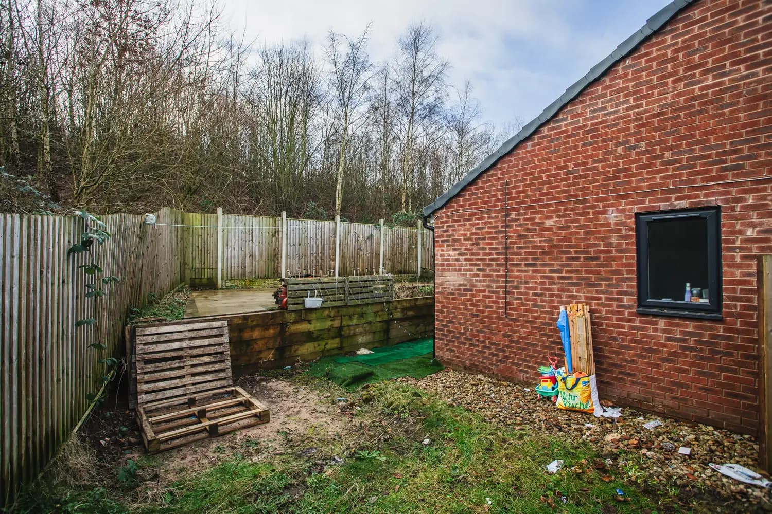 property photo 13 of 14
