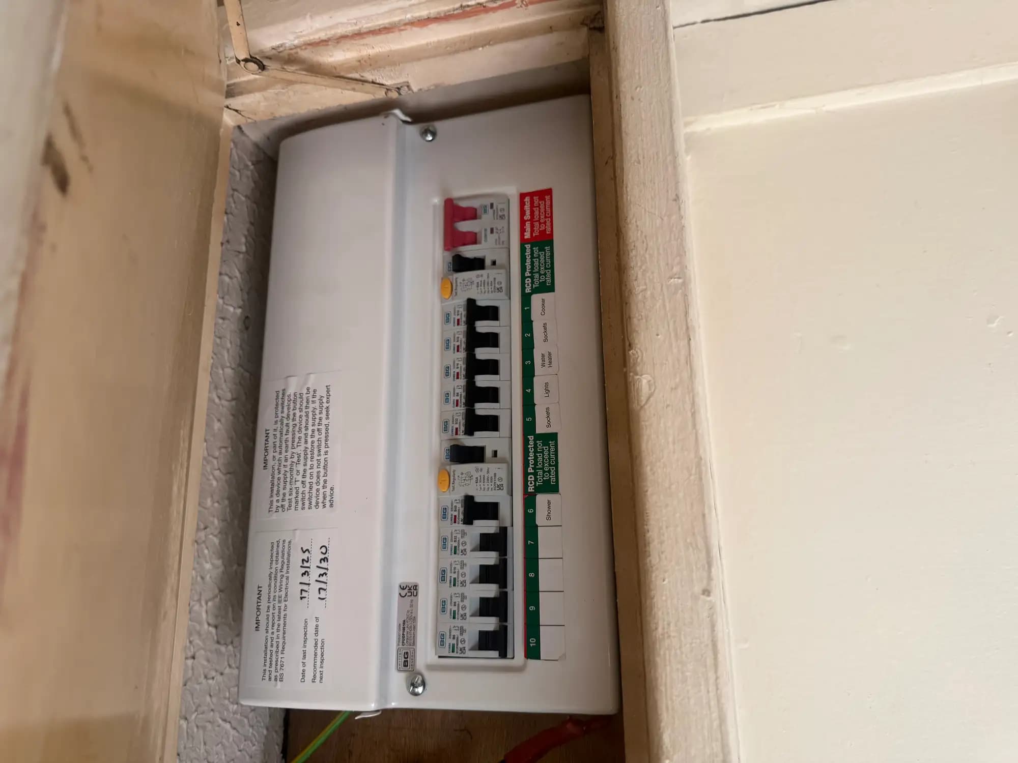 property photo 18 of 23