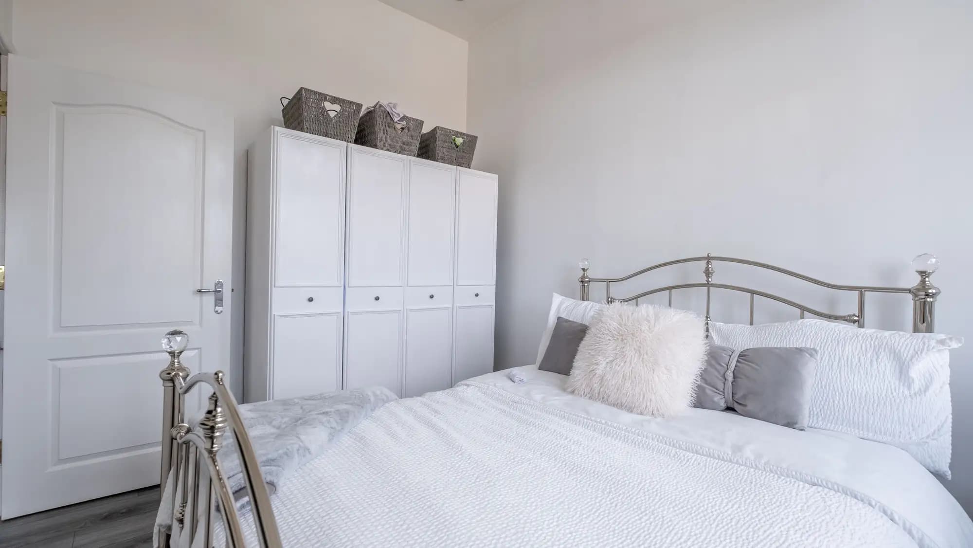 property photo 12 of 16