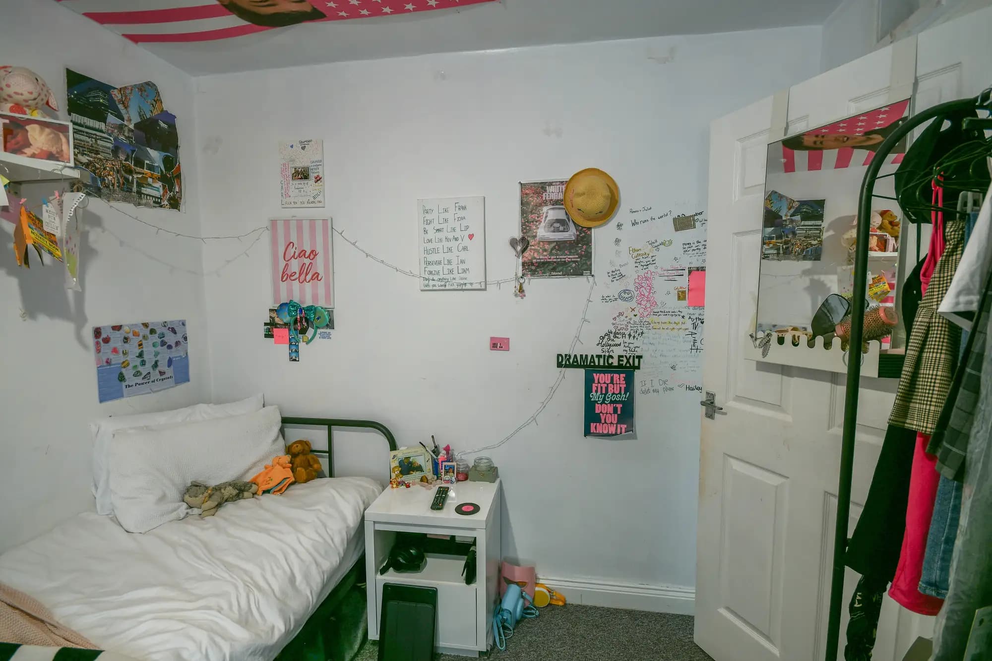 property photo 13 of 20