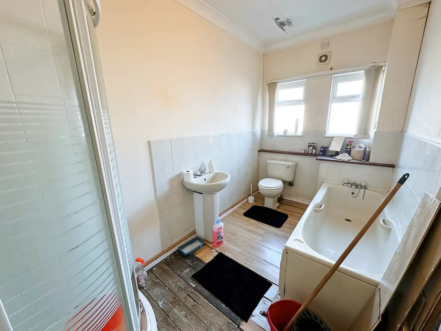 property photo 10 of 30