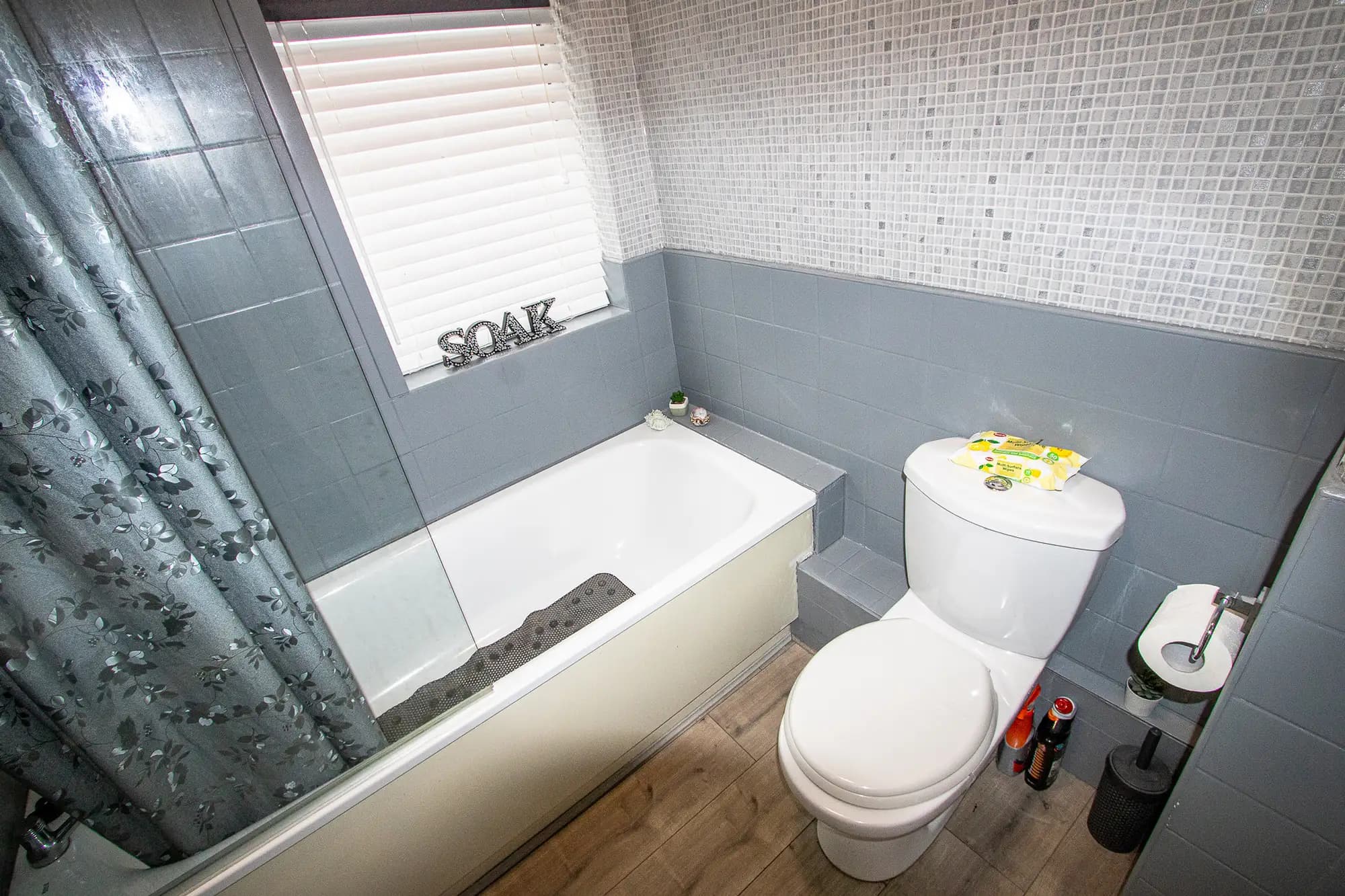 property photo 10 of 24