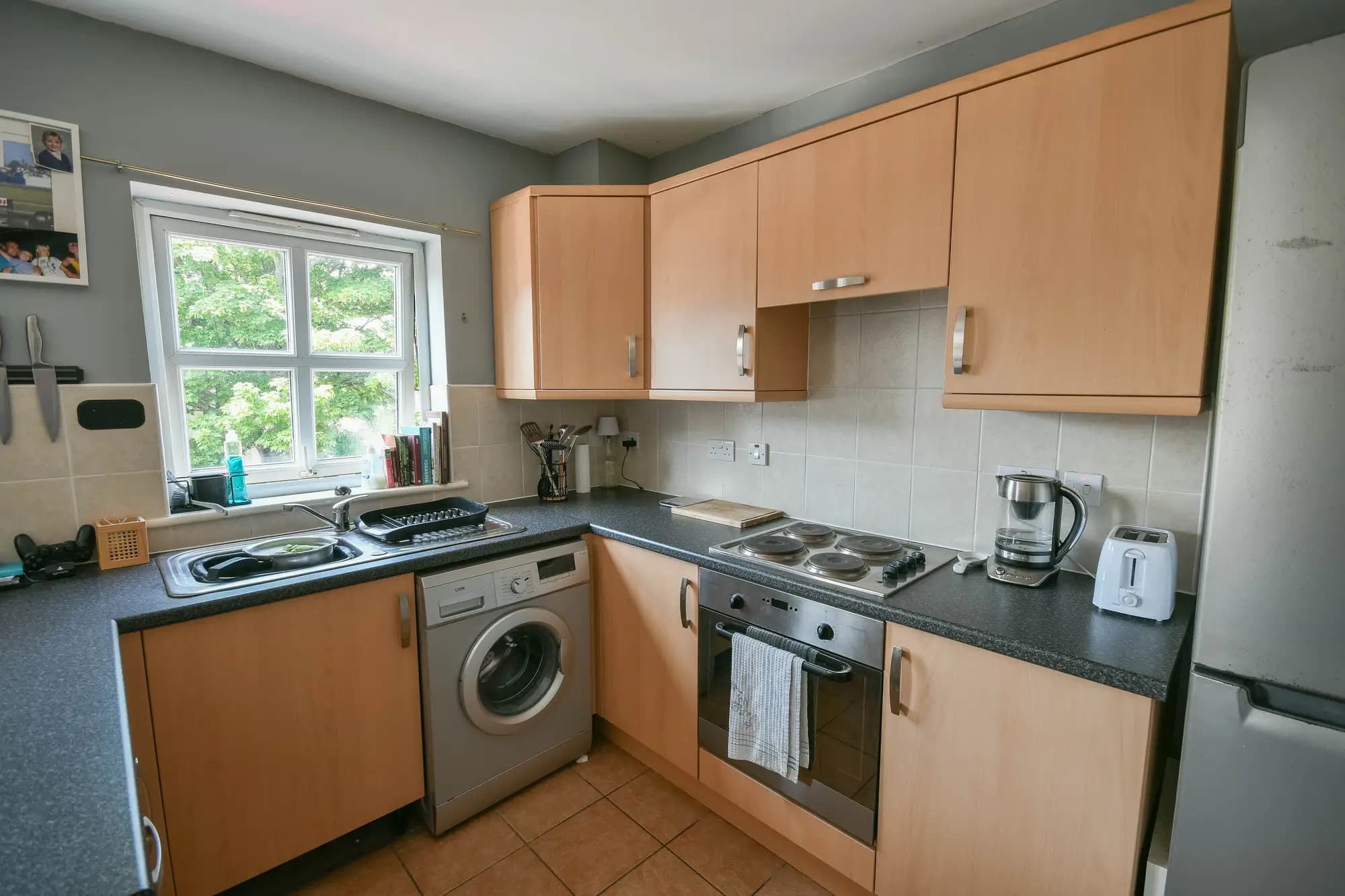property photo 4 of 13
