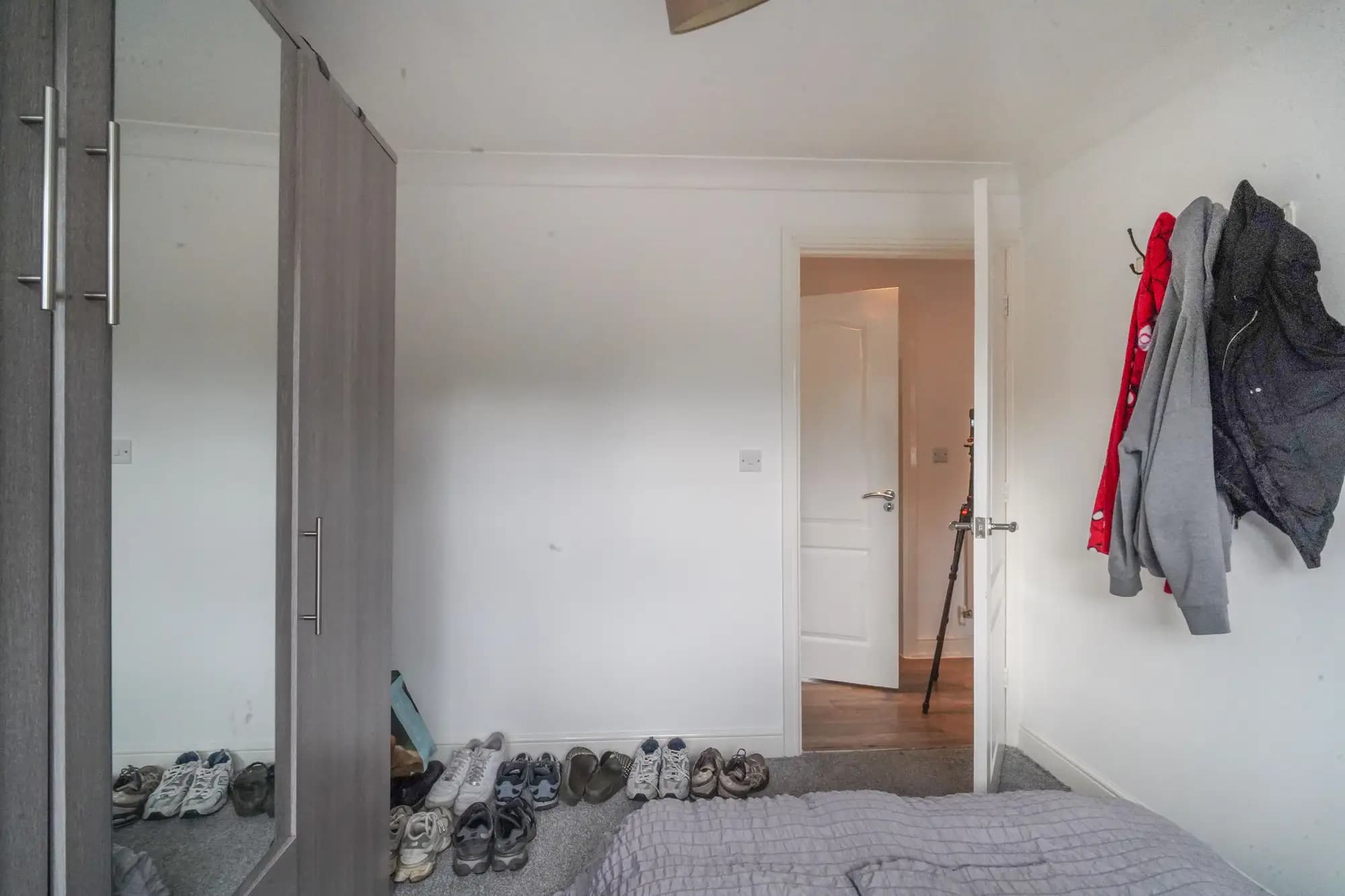 property photo 11 of 16