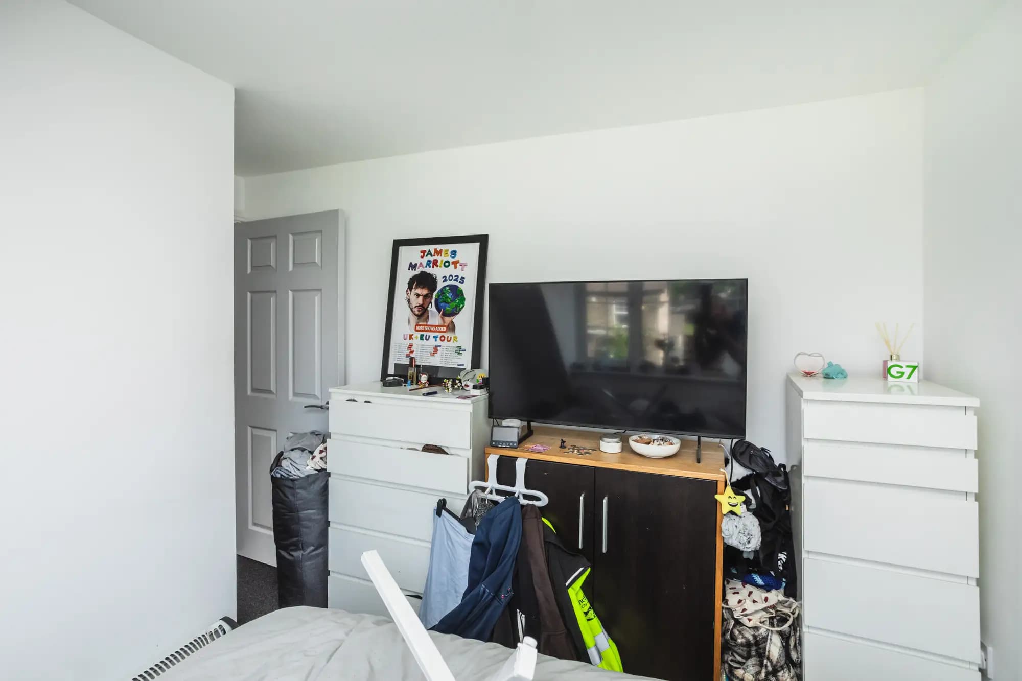 property photo 13 of 17