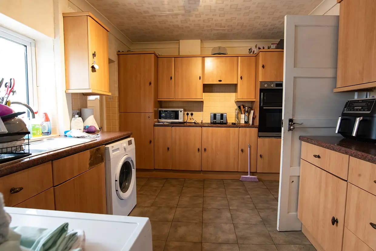 property photo 5 of 24