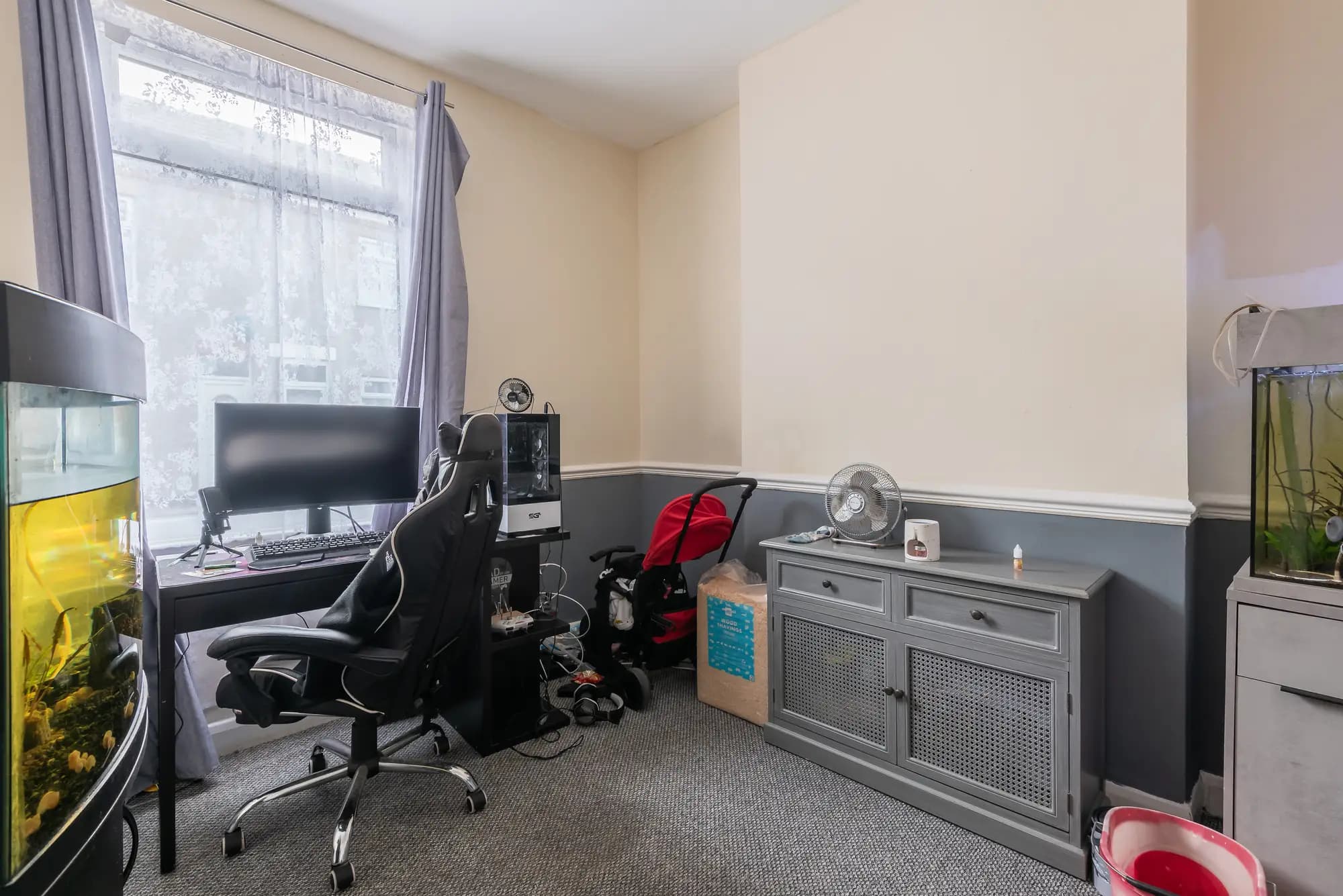 property photo 21 of 28